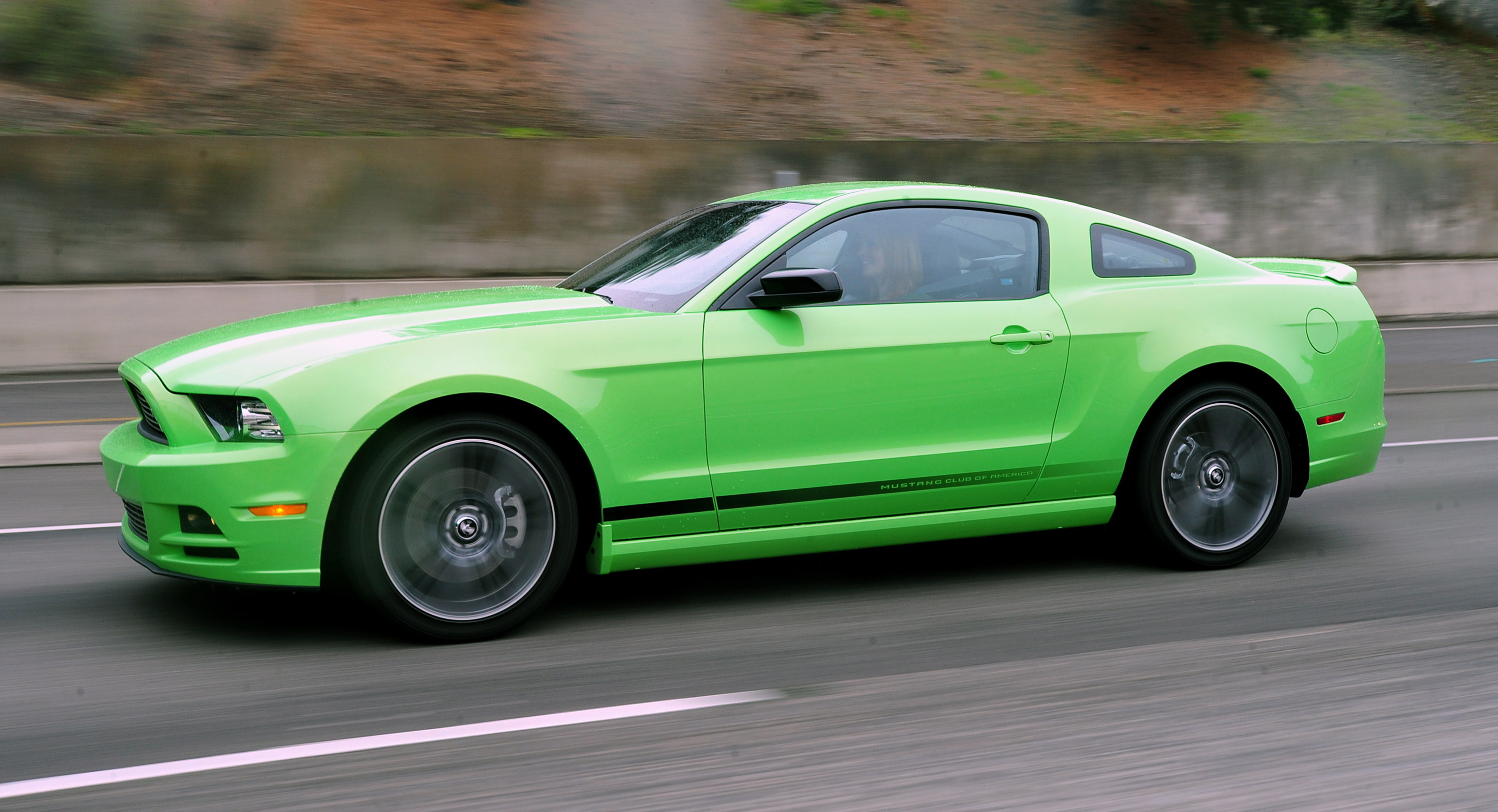 Ford Mustang photo #22