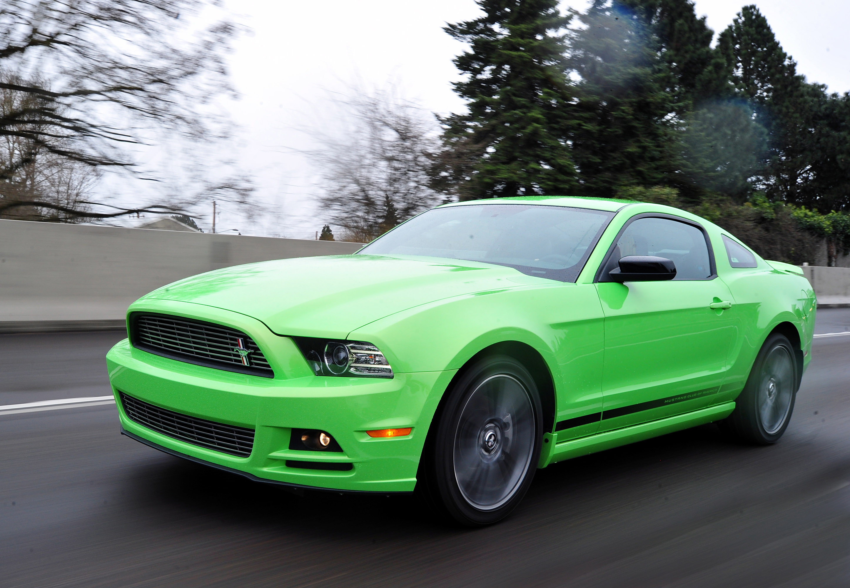 Ford Mustang photo #23