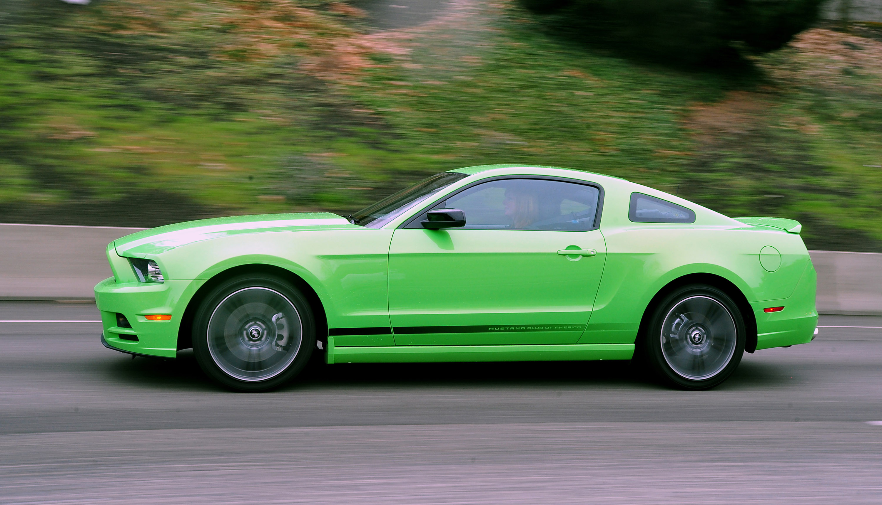 Ford Mustang photo #42