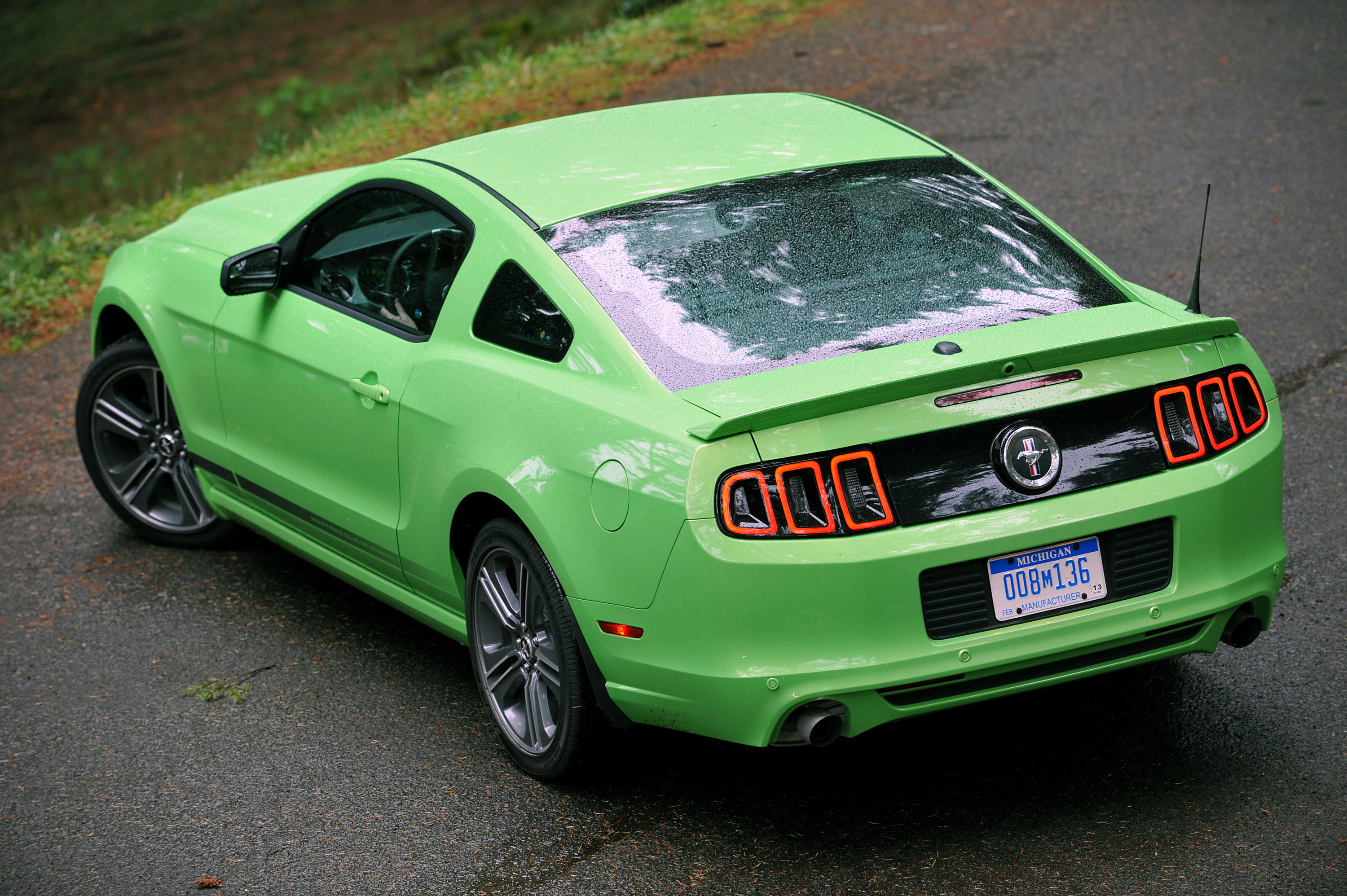 Ford Mustang photo #48