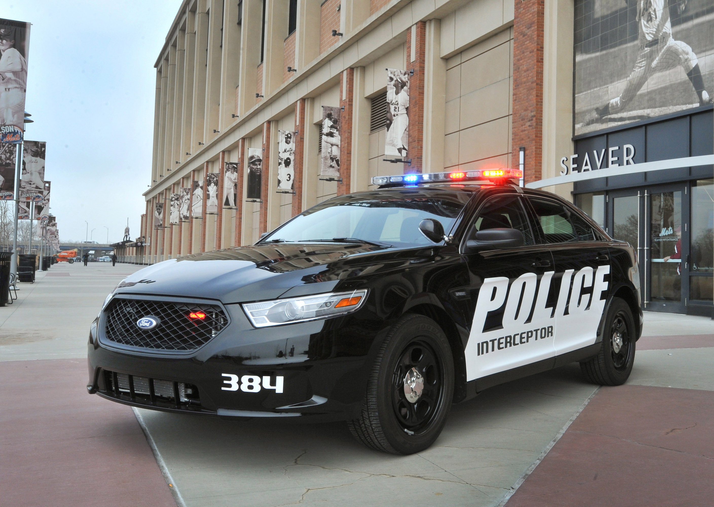 Ford Police Interceptor Таурус