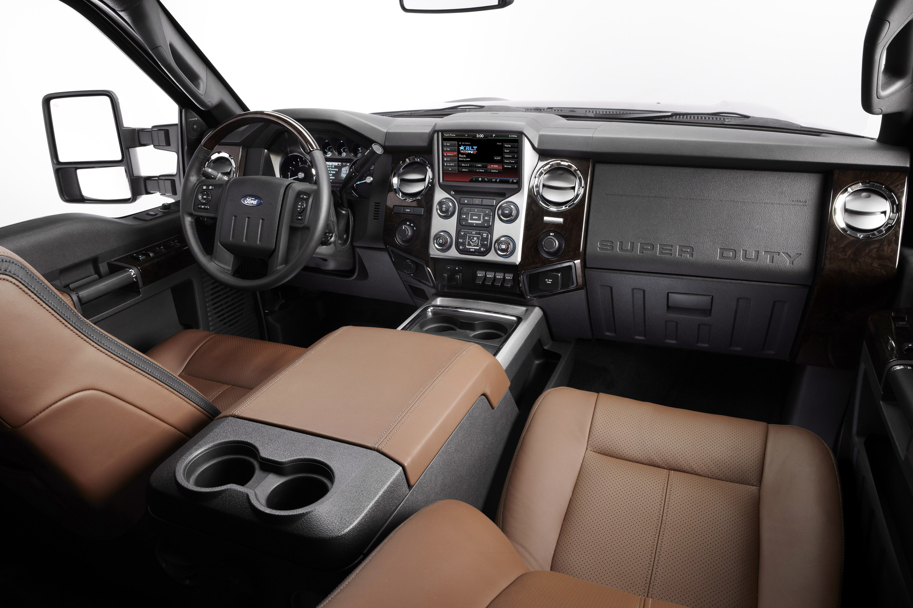 Ford Super Duty Platinum photo #31