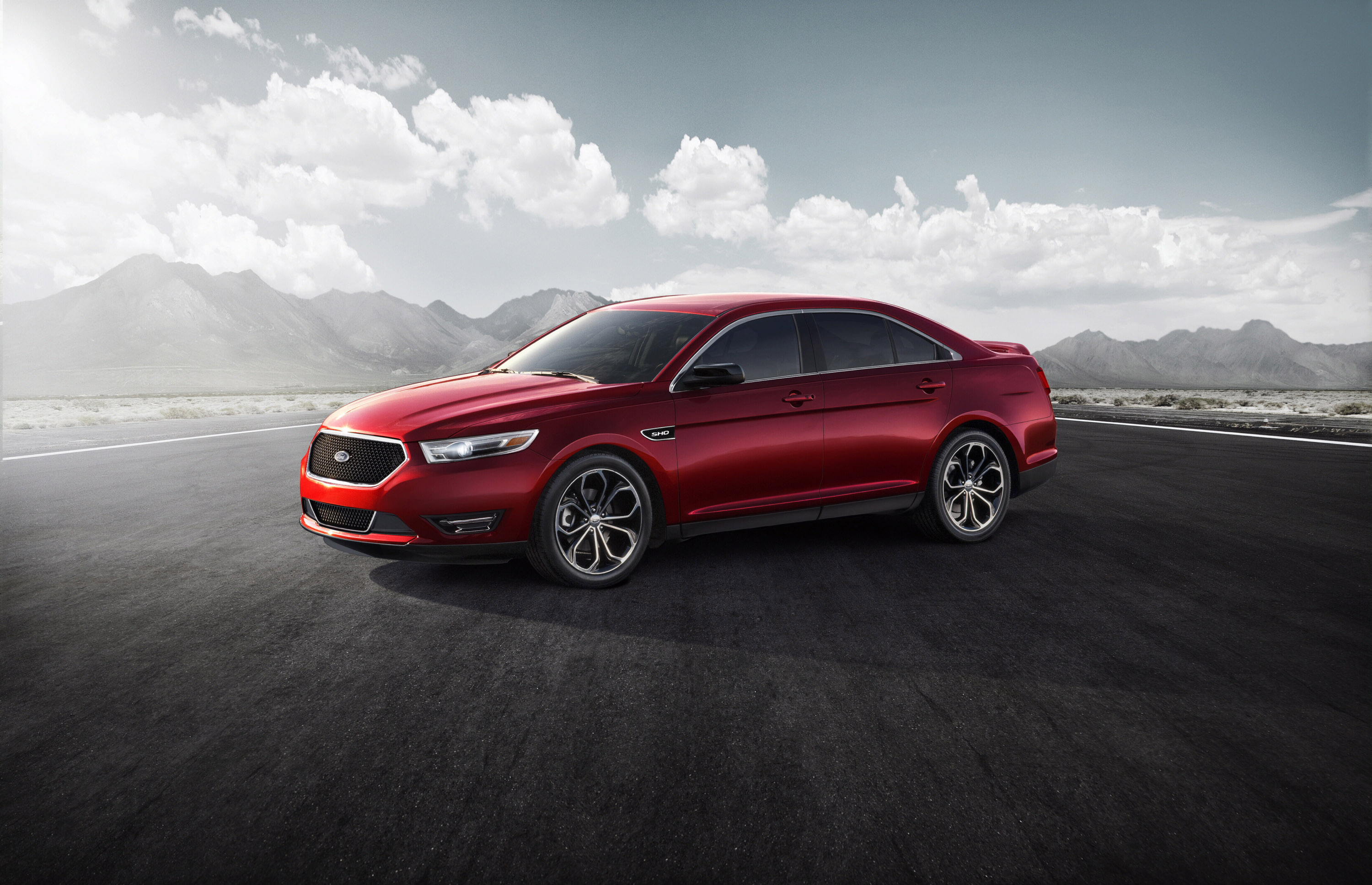 Ford Taurus SHO photo #1