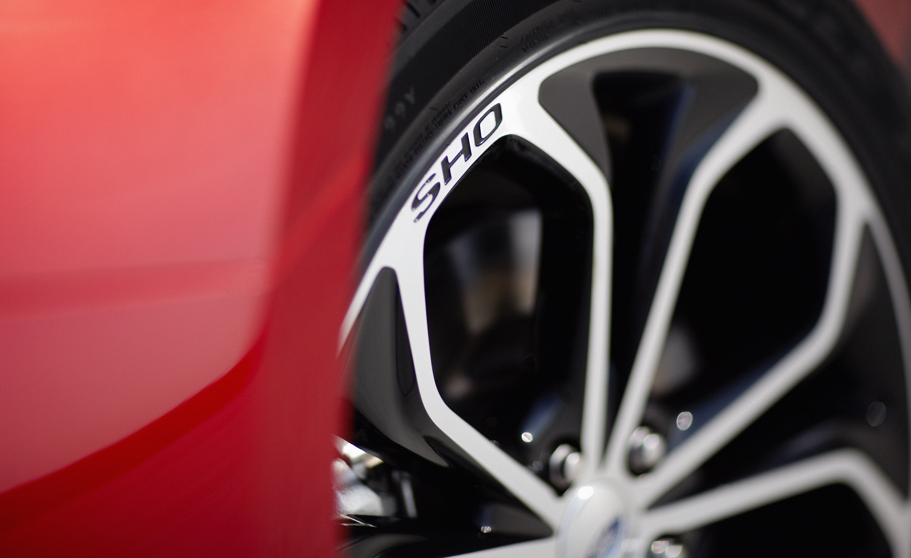 Ford Taurus SHO photo #26