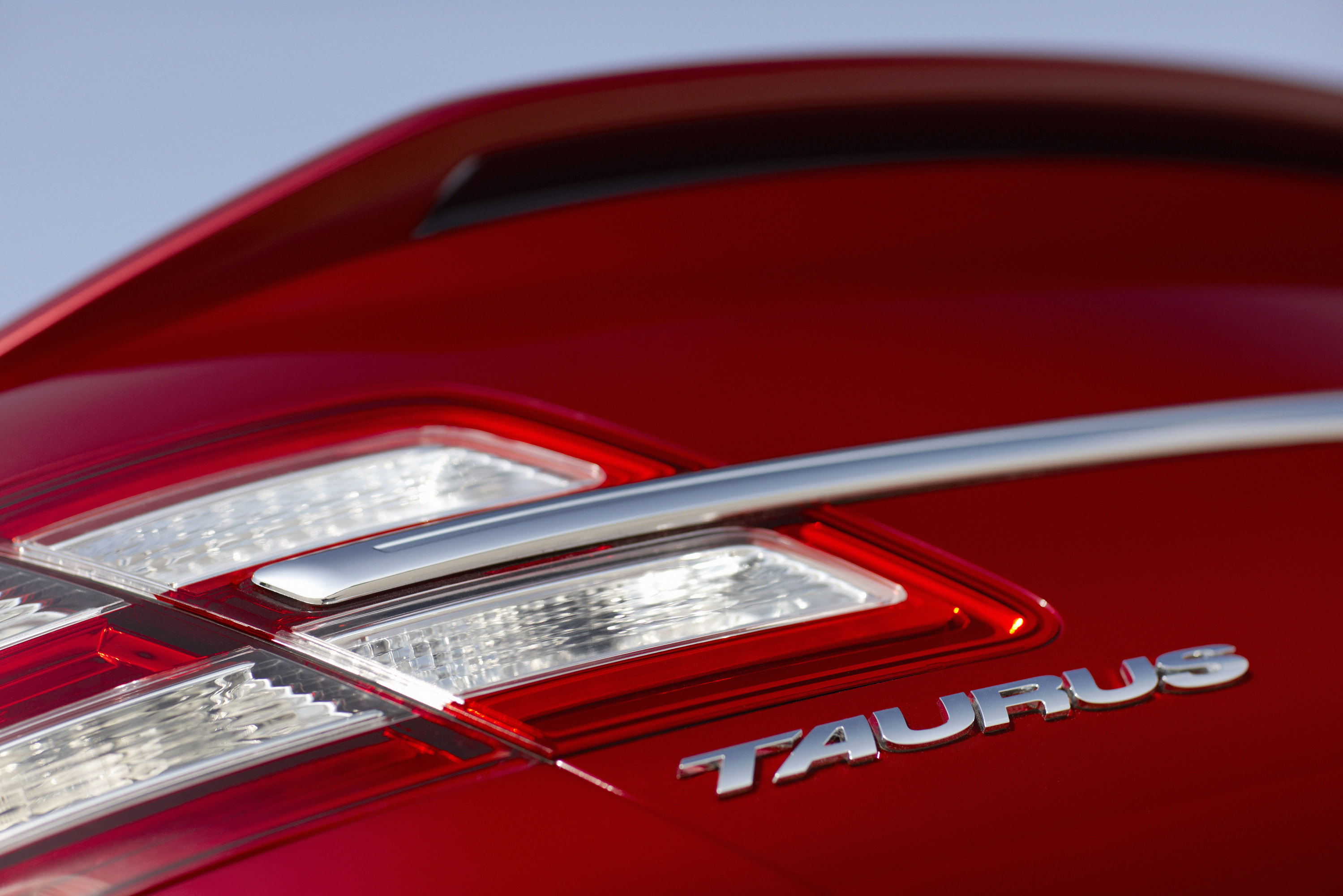 Ford Taurus SHO photo #27