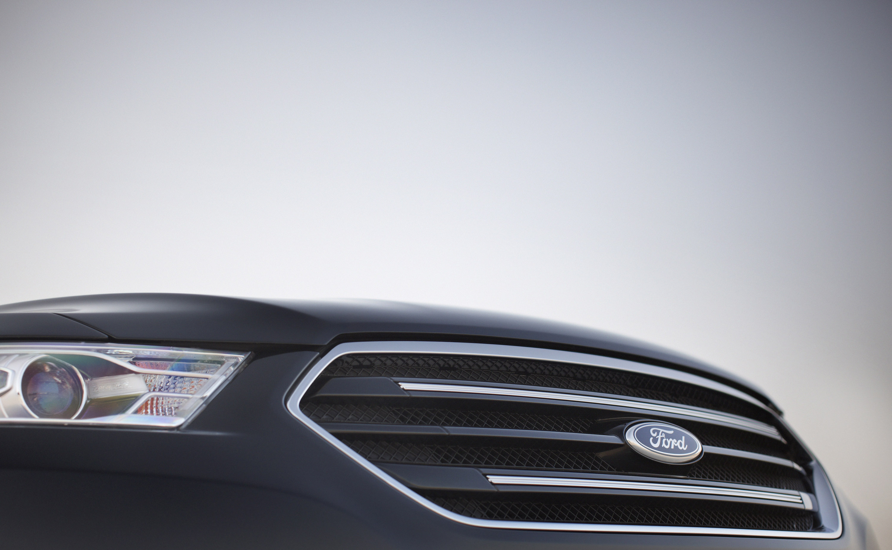 Ford Taurus photo #15