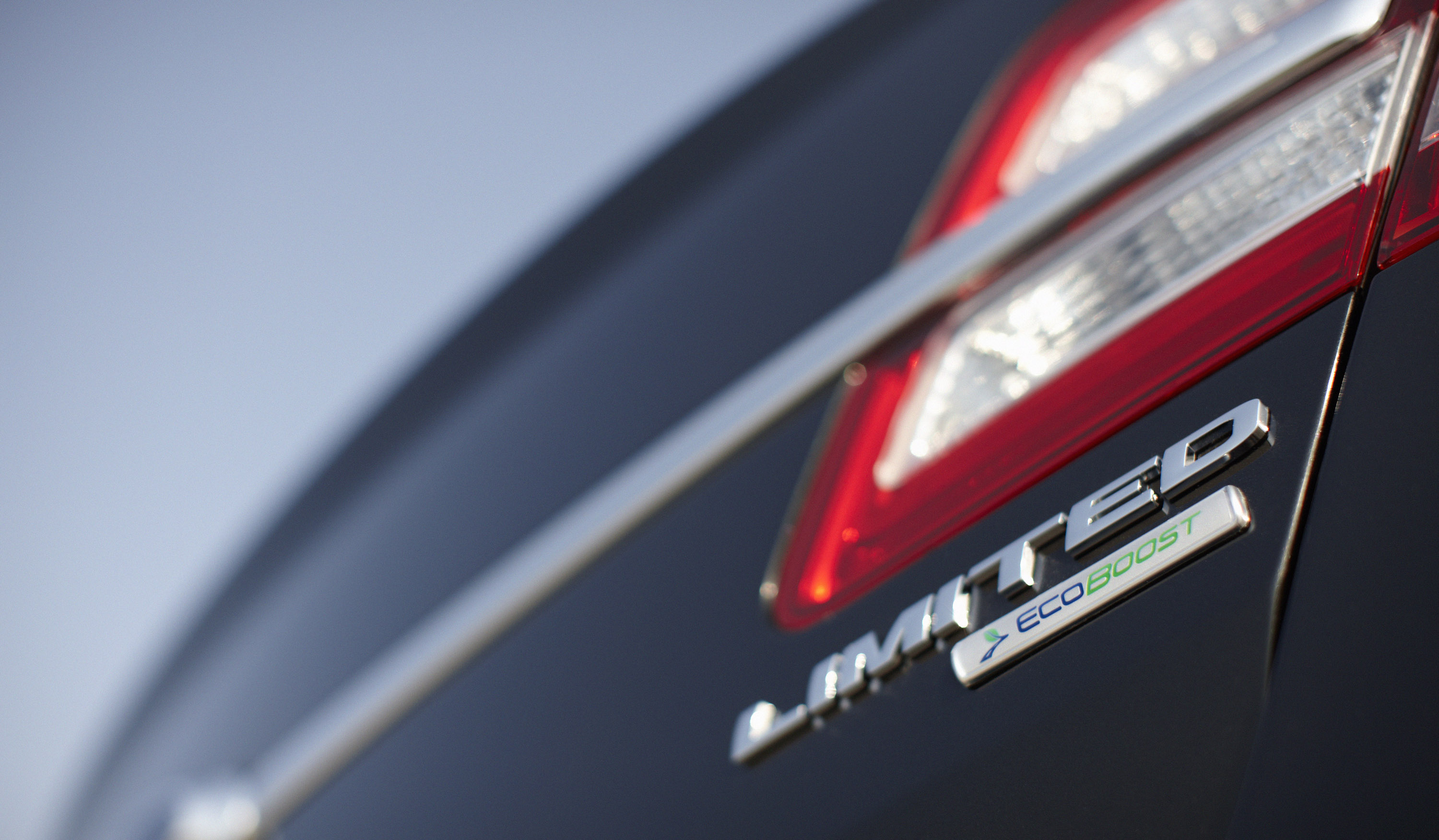 Ford Taurus photo #21