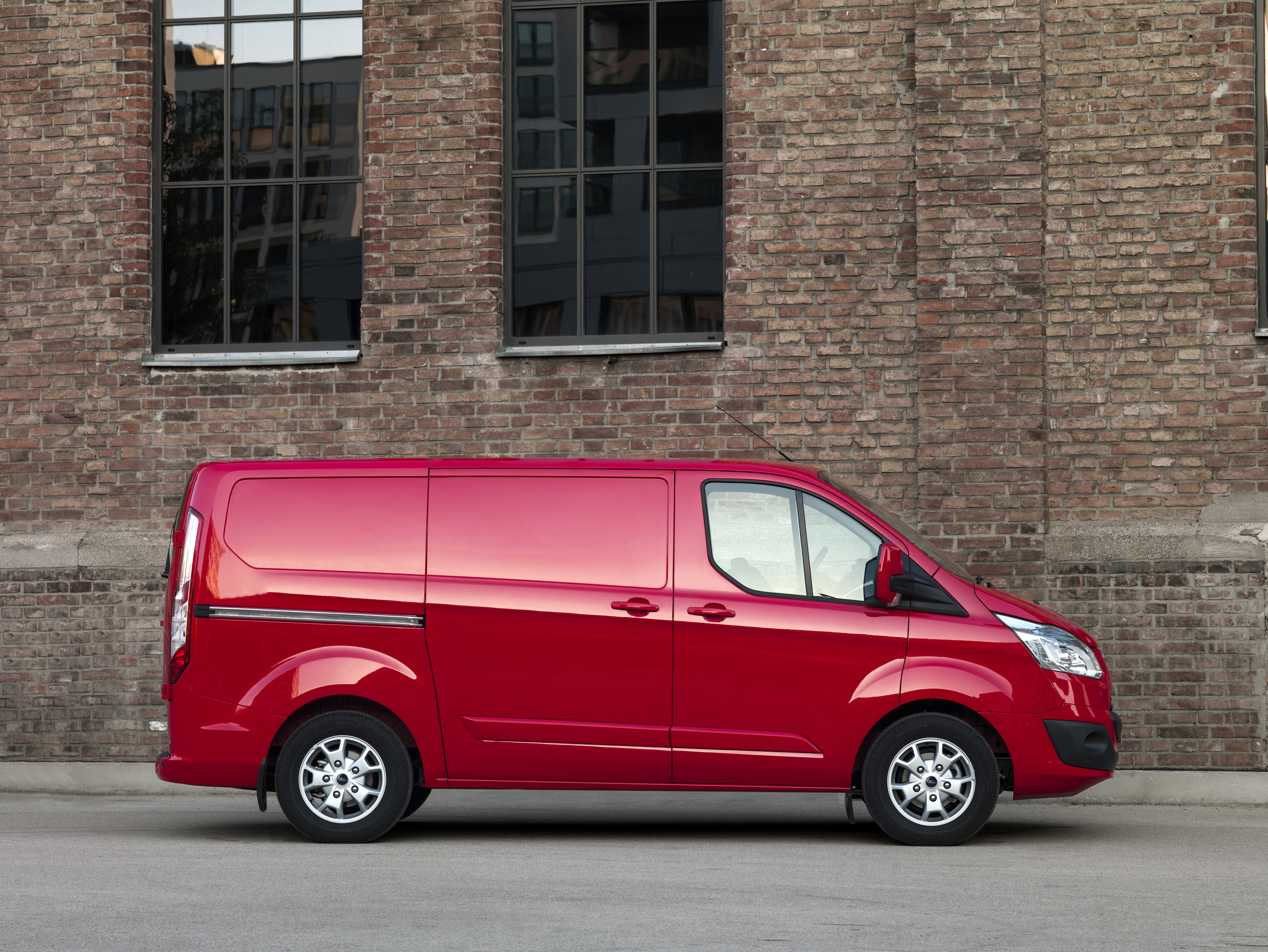 Ford Transit Custom photo #24