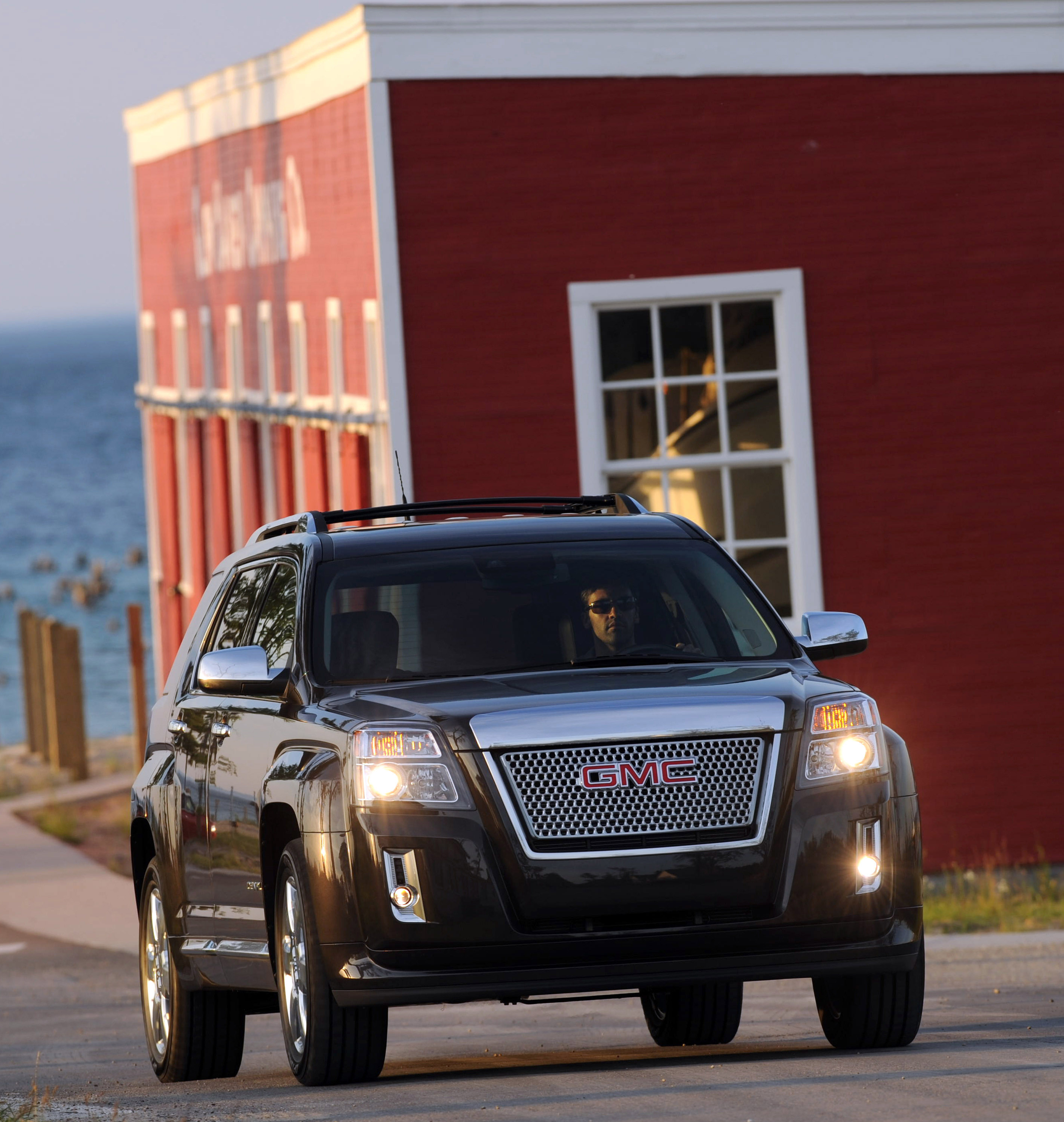 GMC Terrain Denali photo #5