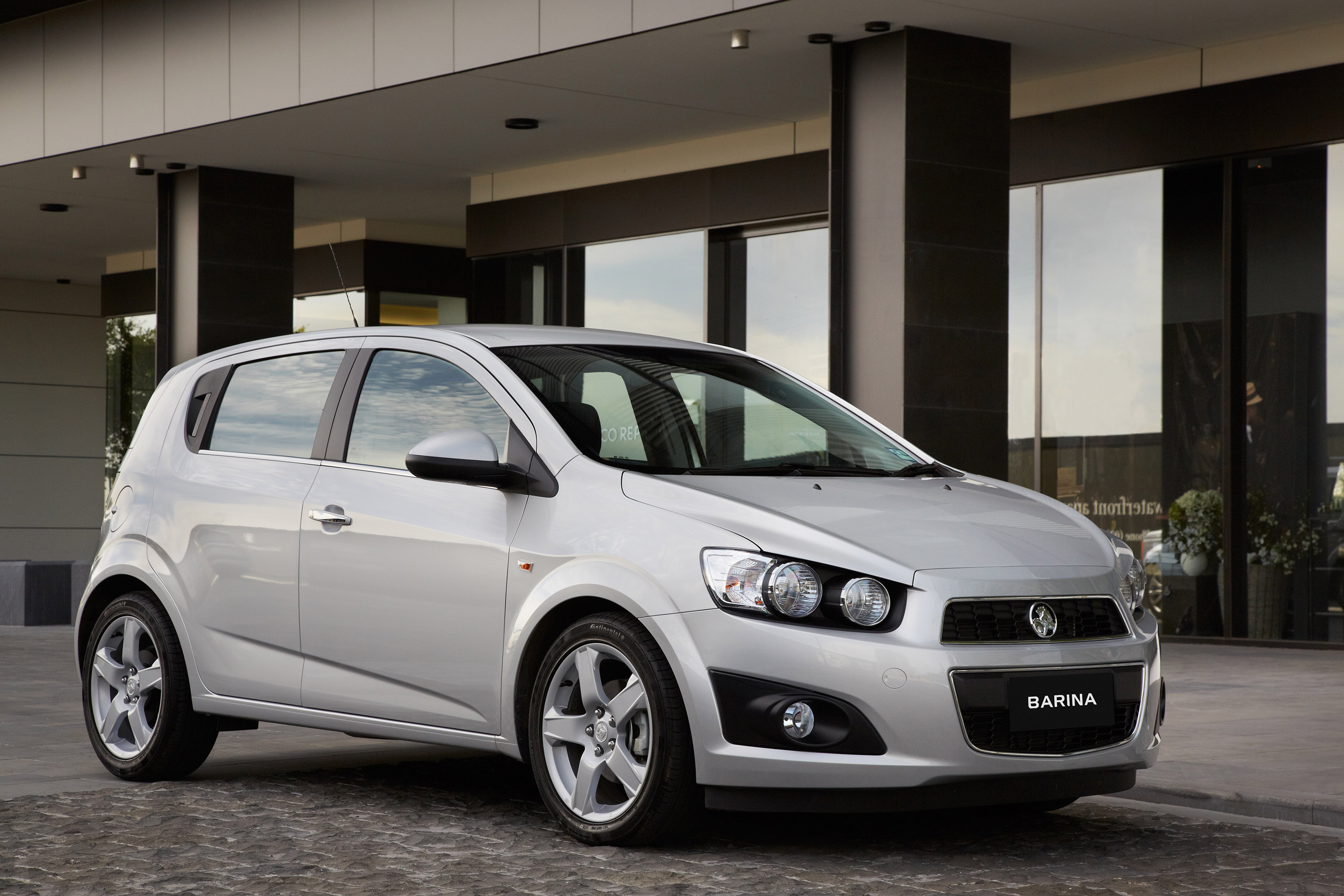 Holden Barina Hatch photo #3