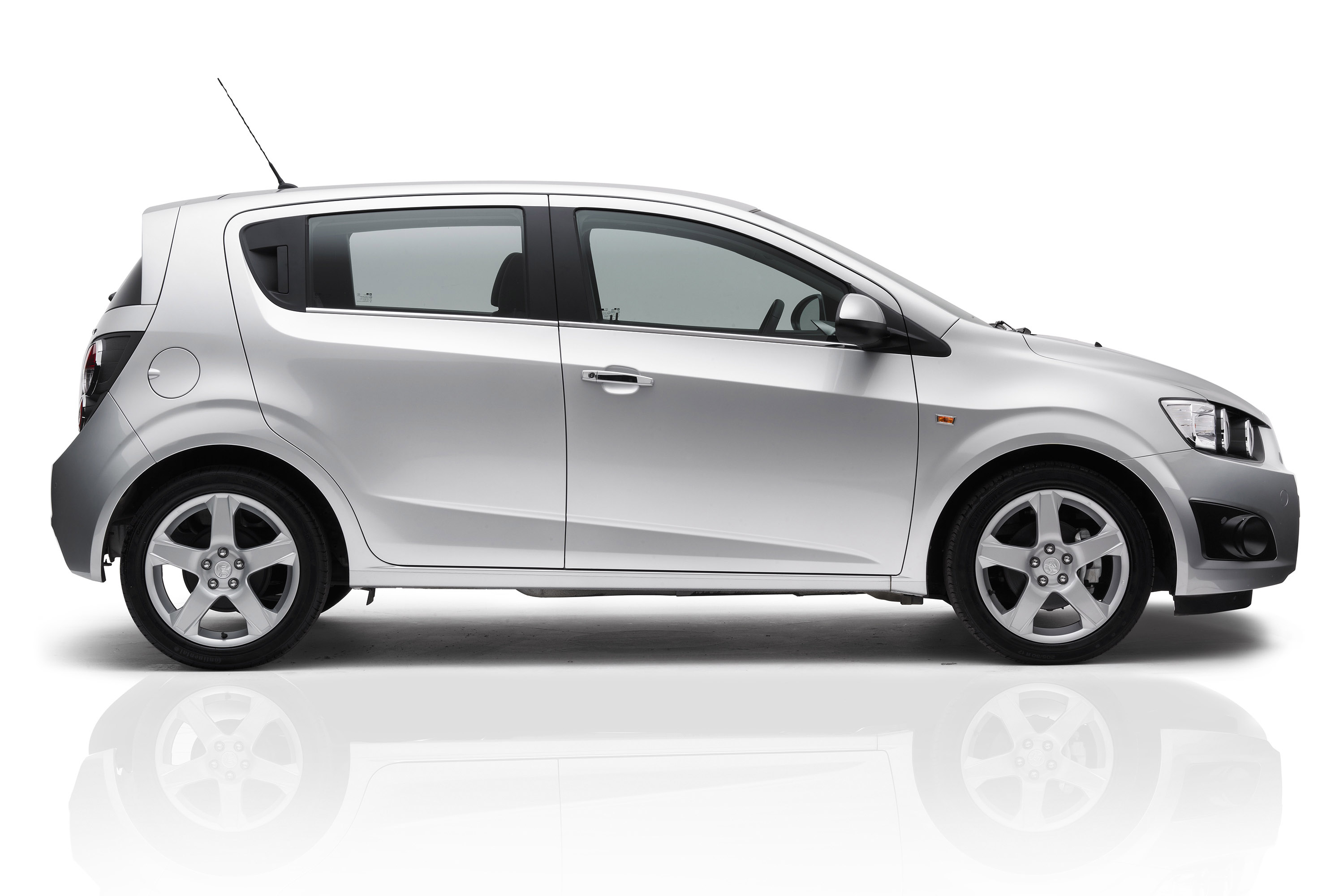 Holden Barina Hatch photo #11