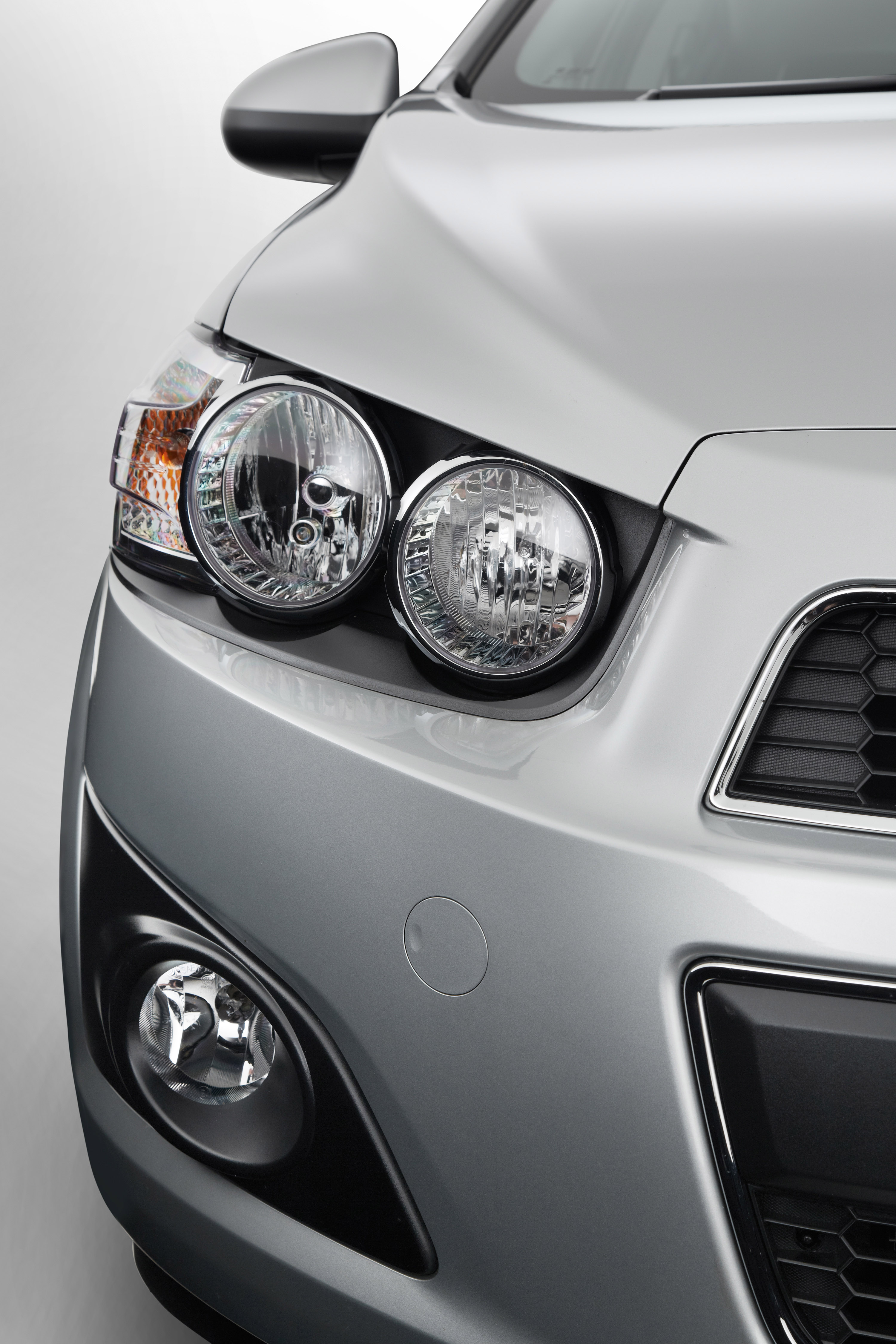Holden Barina Hatch photo #15