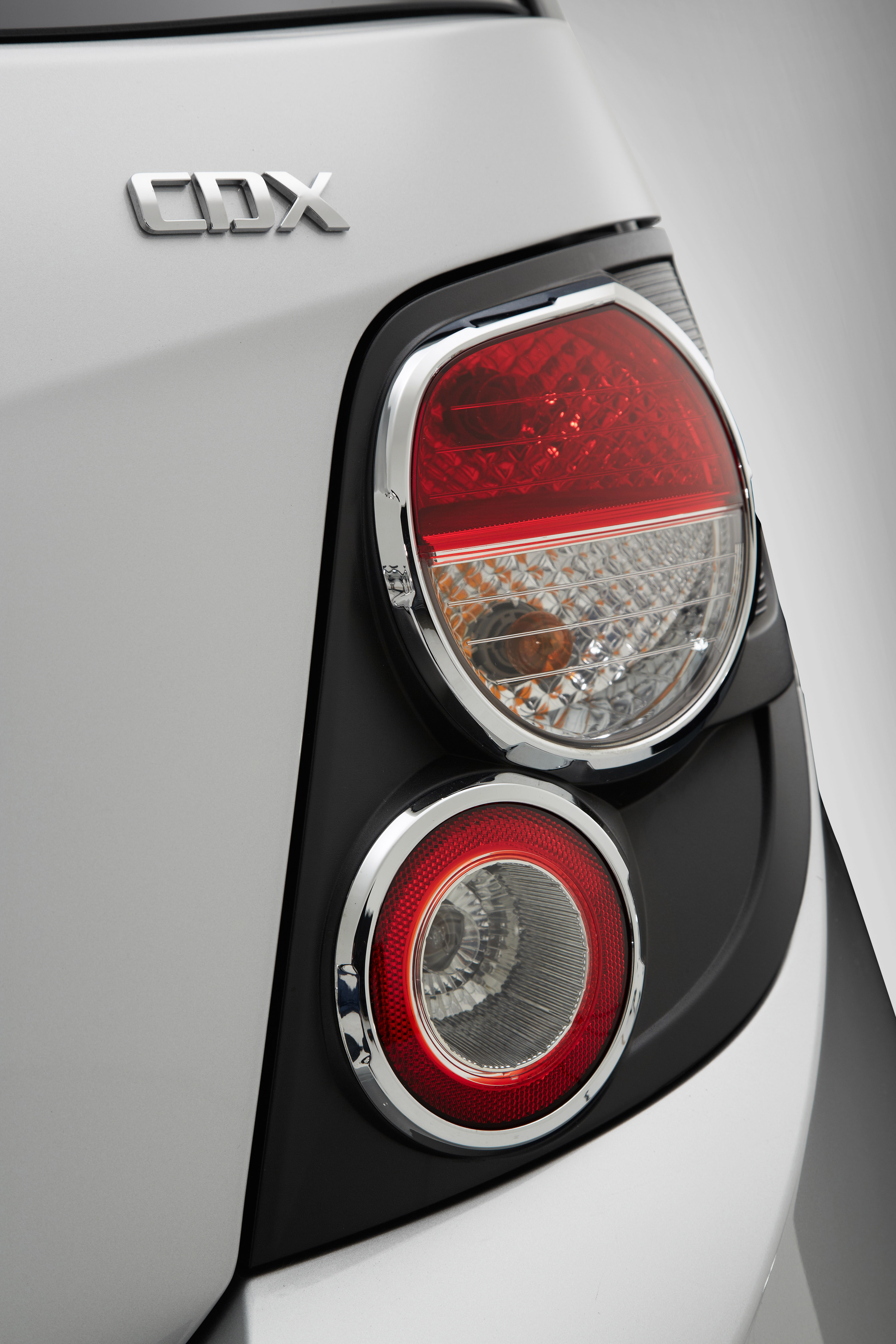 Holden Barina Hatch photo #17