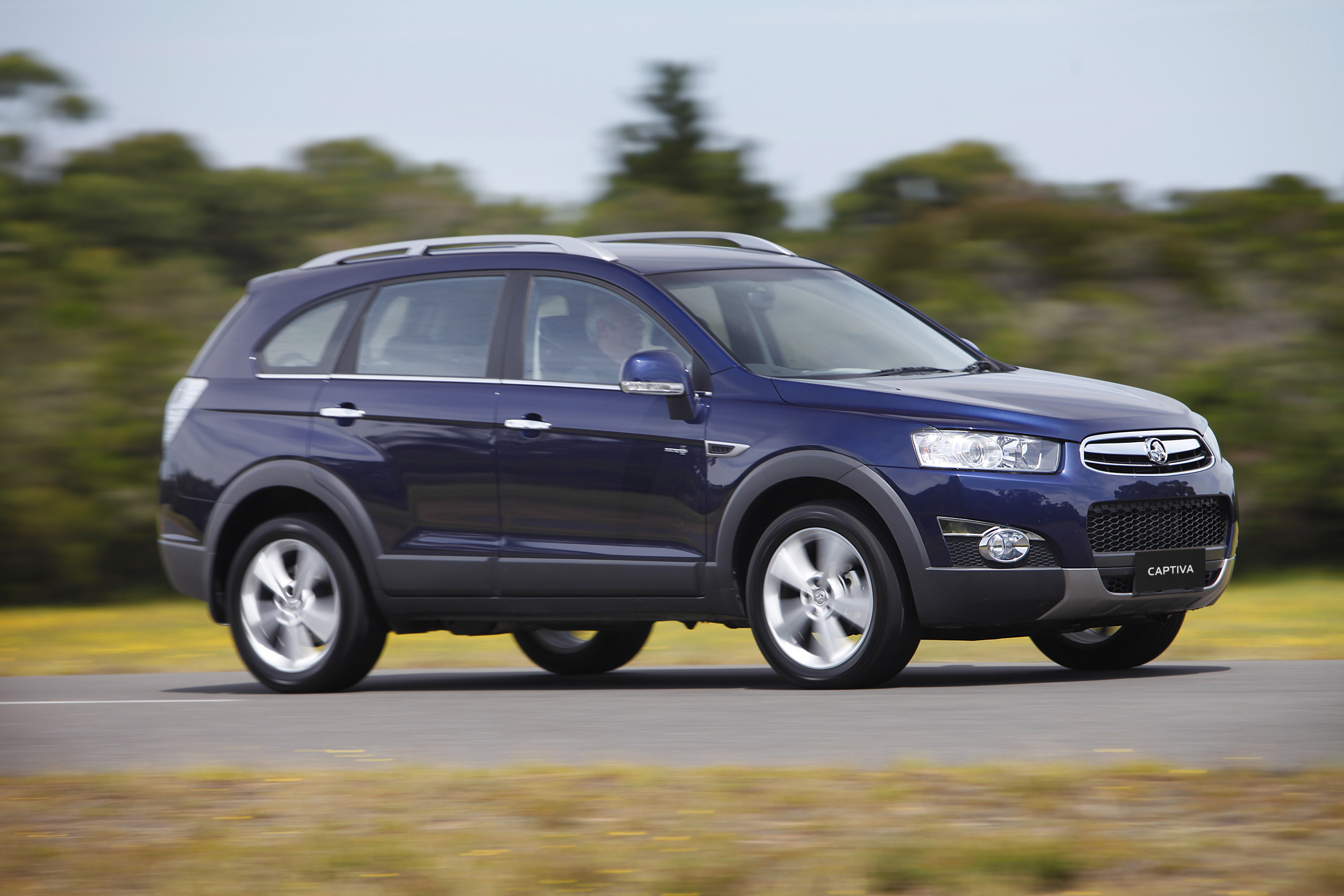 2013 Holden Captiva LTZ - HD Pictures @ carsinvasion.com