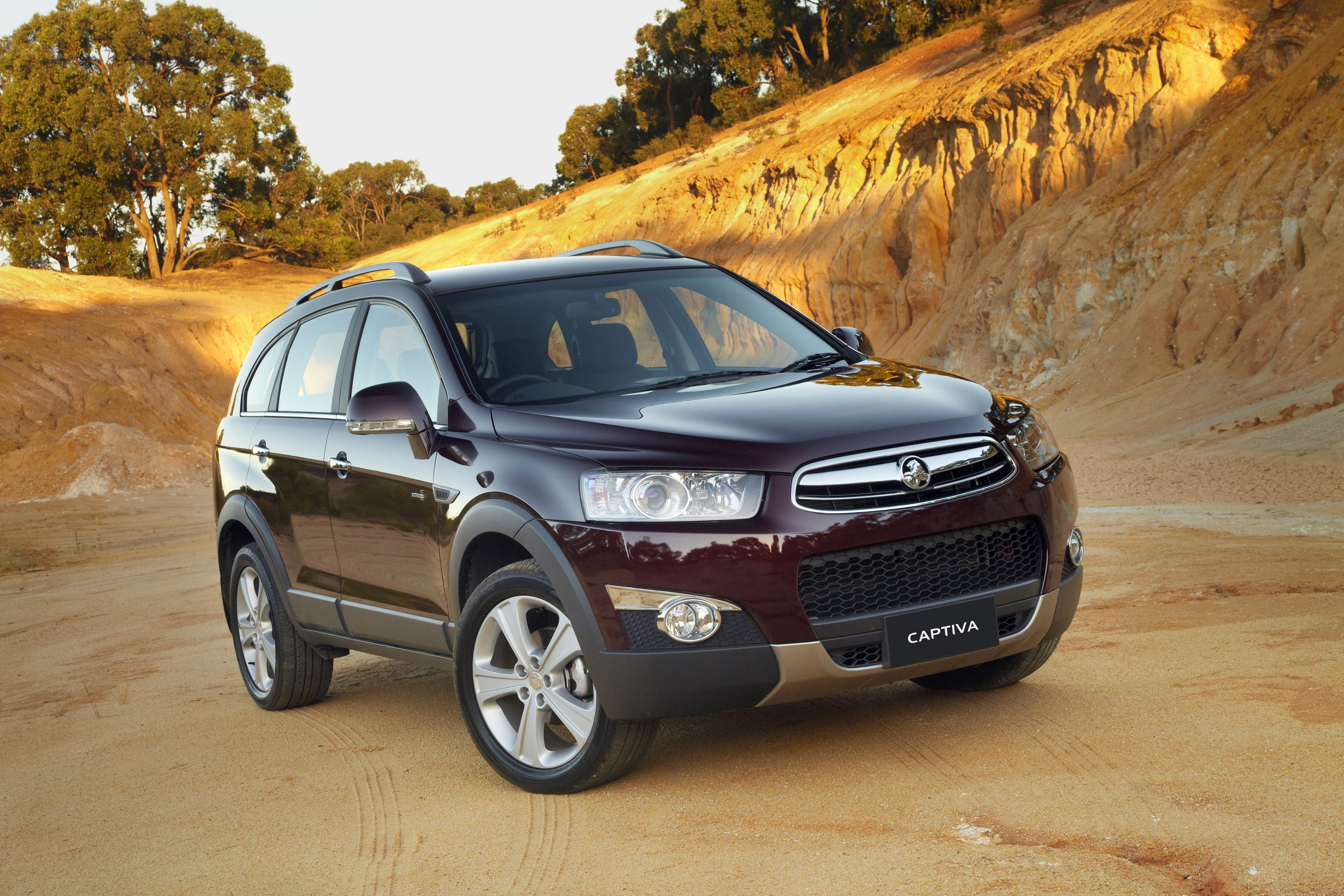 Holden Captiva LTZ photo #6