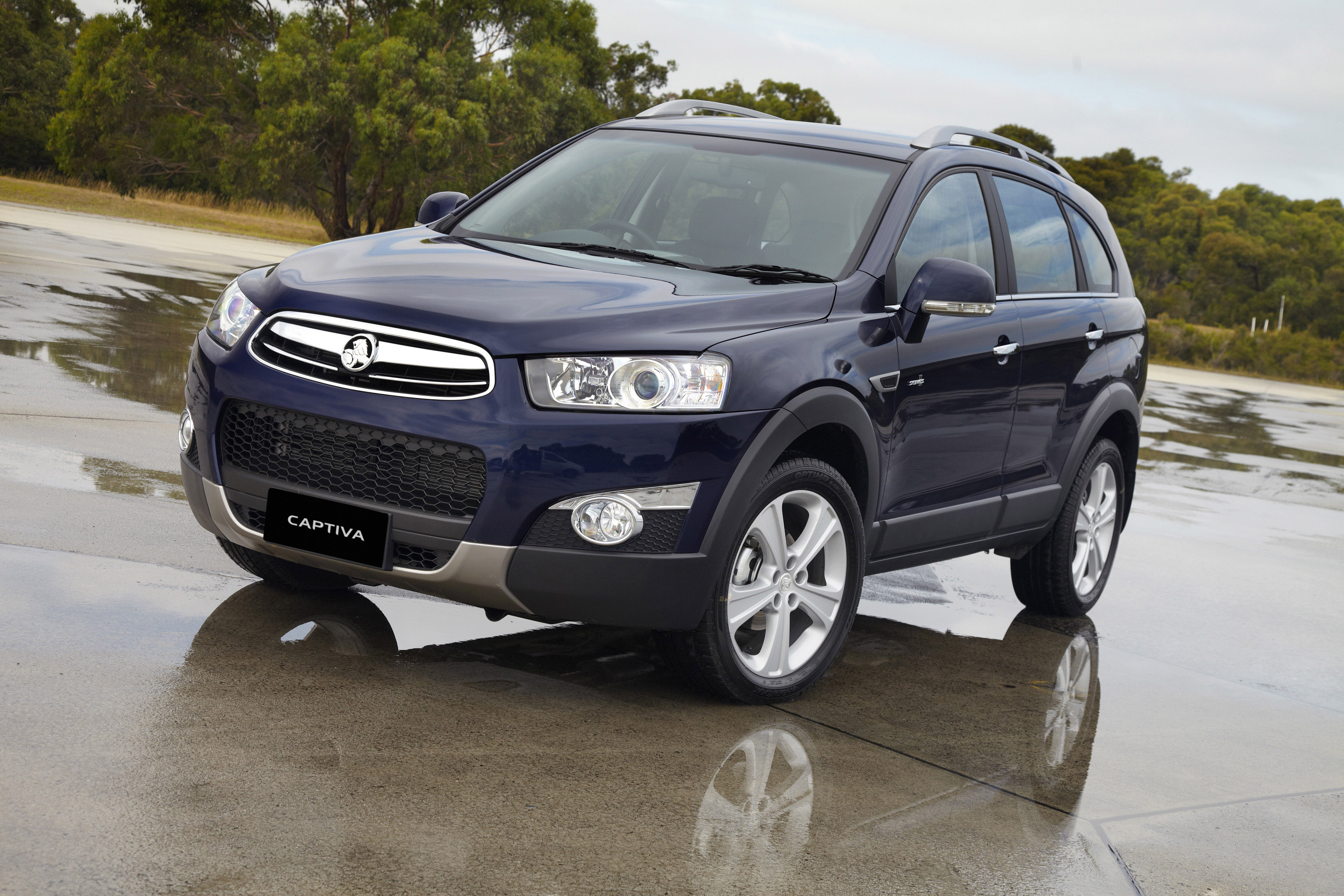 Holden Captiva LTZ photo #7