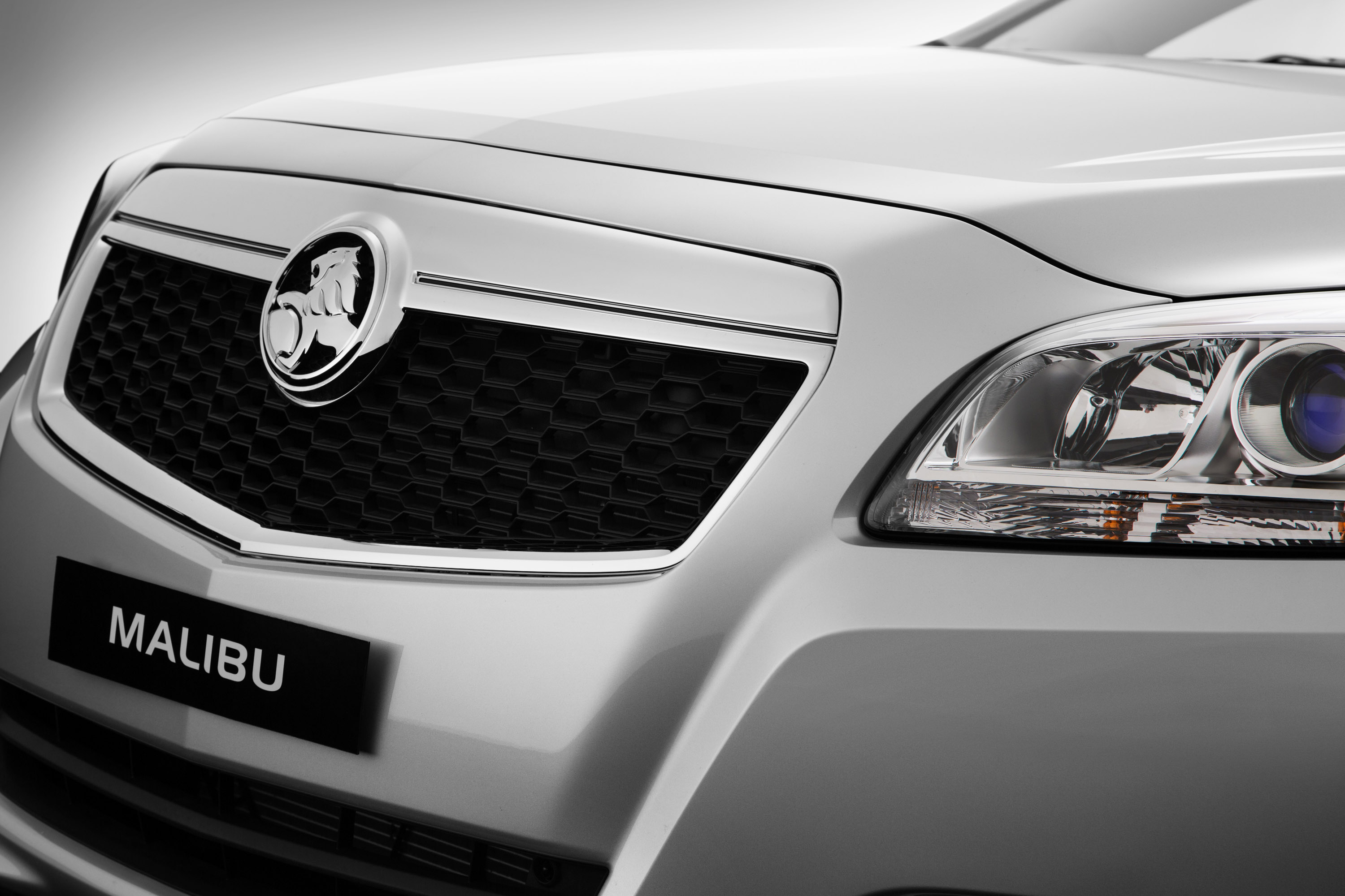Holden Malibu CDX photo #20
