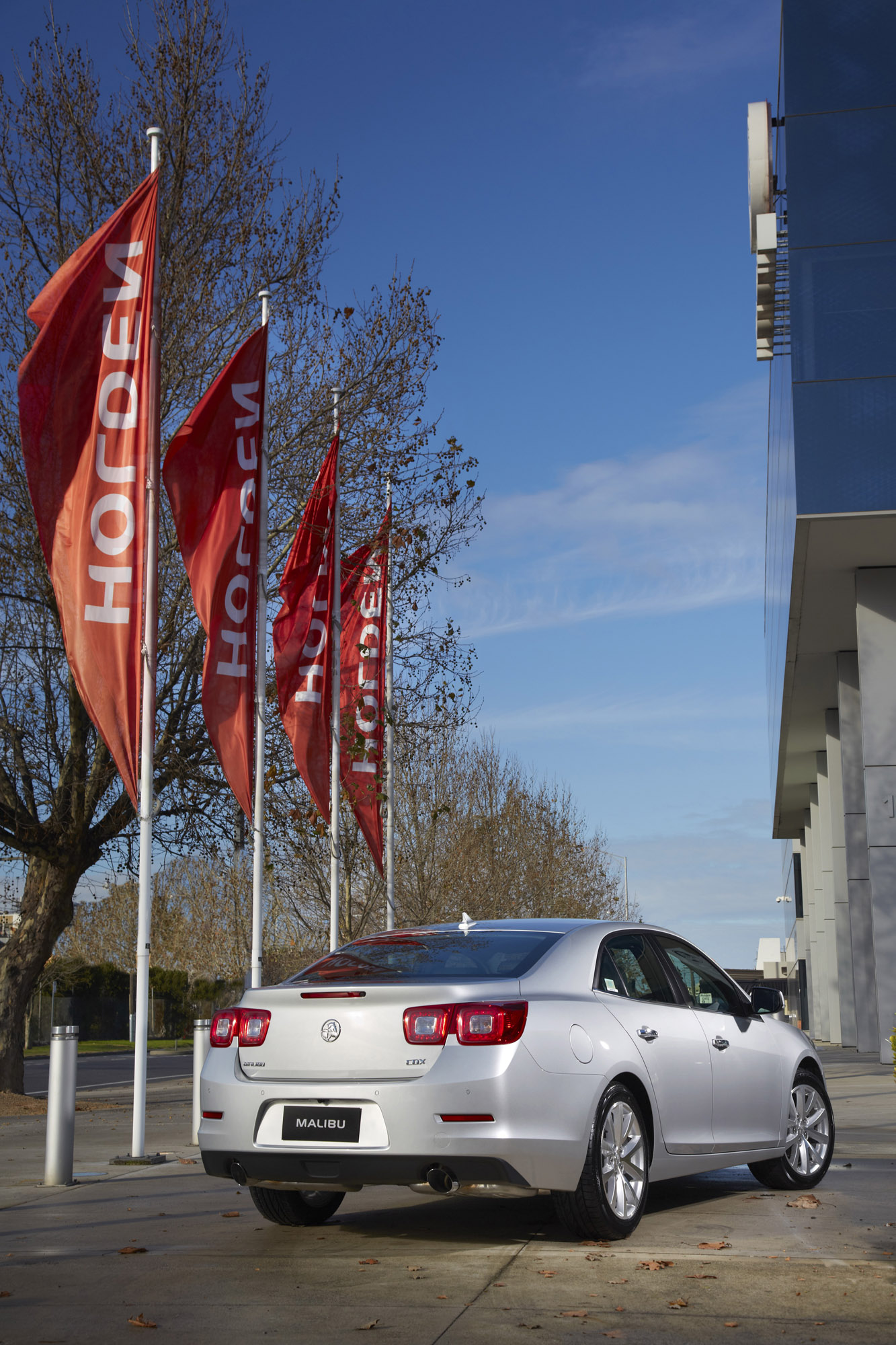 Holden Malibu photo #3