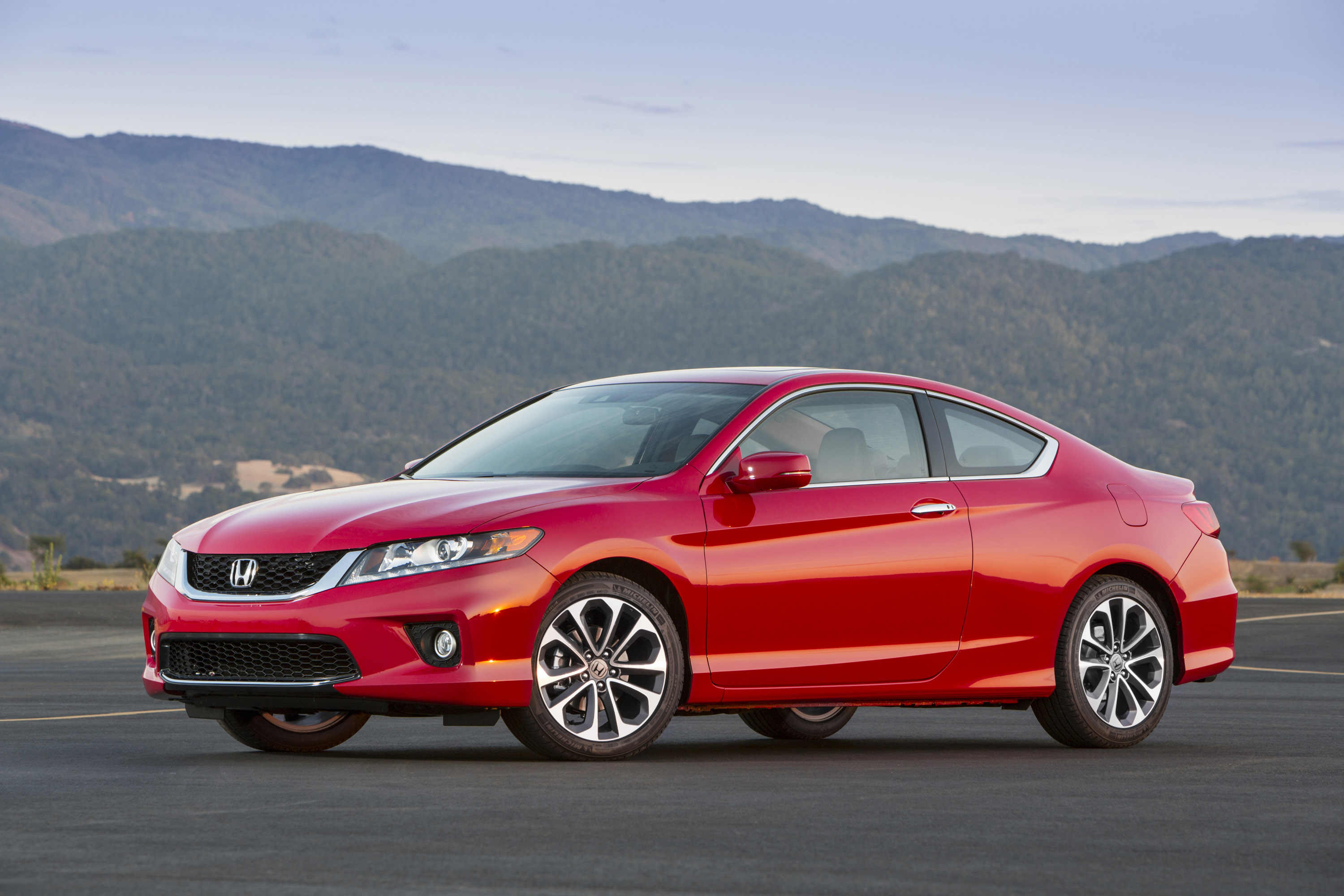 Honda Accord Coupe photo #2