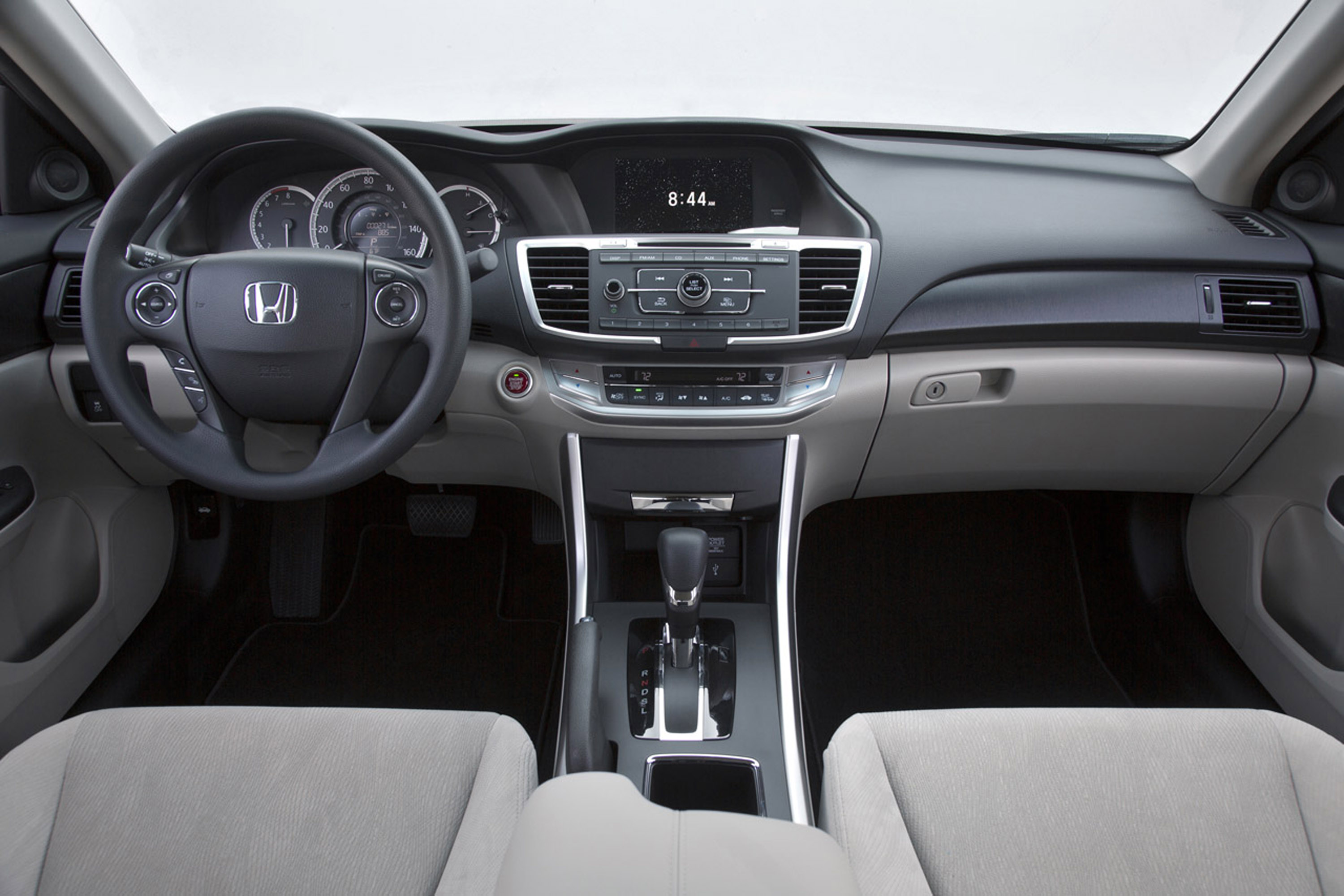Honda Accord photo #20
