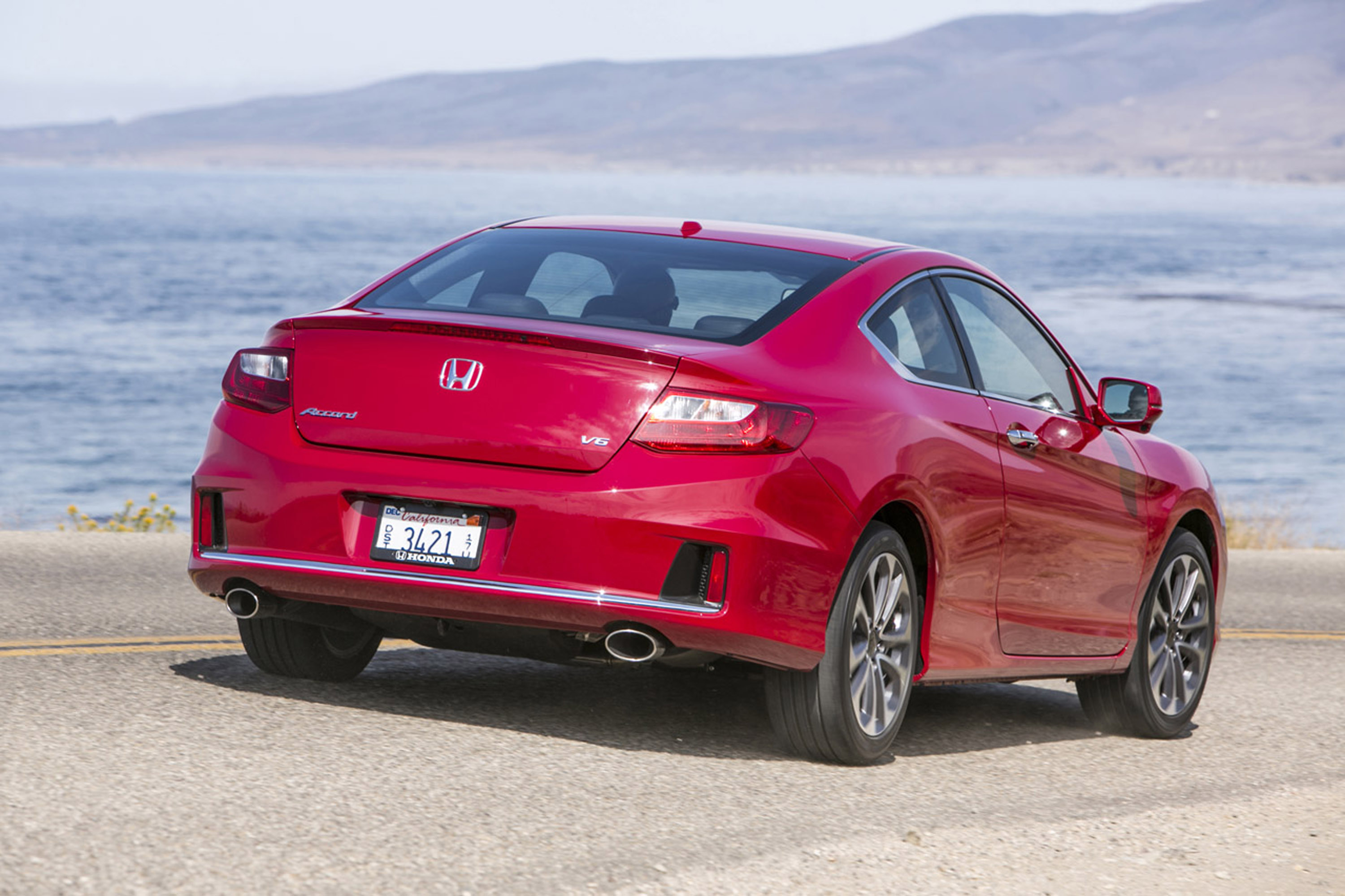 Honda Accord photo #33