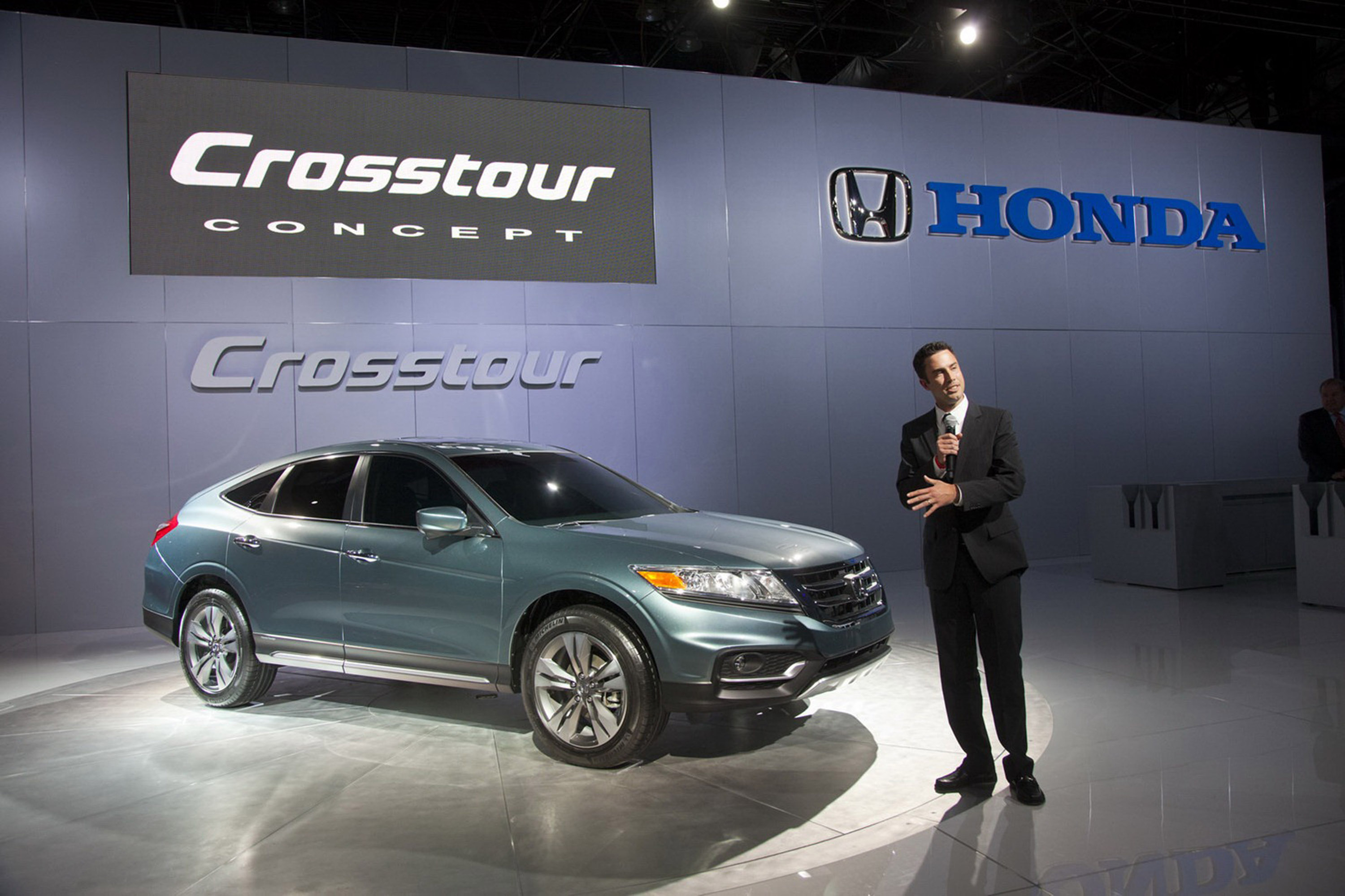 Honda Crosstour Concept photo #14