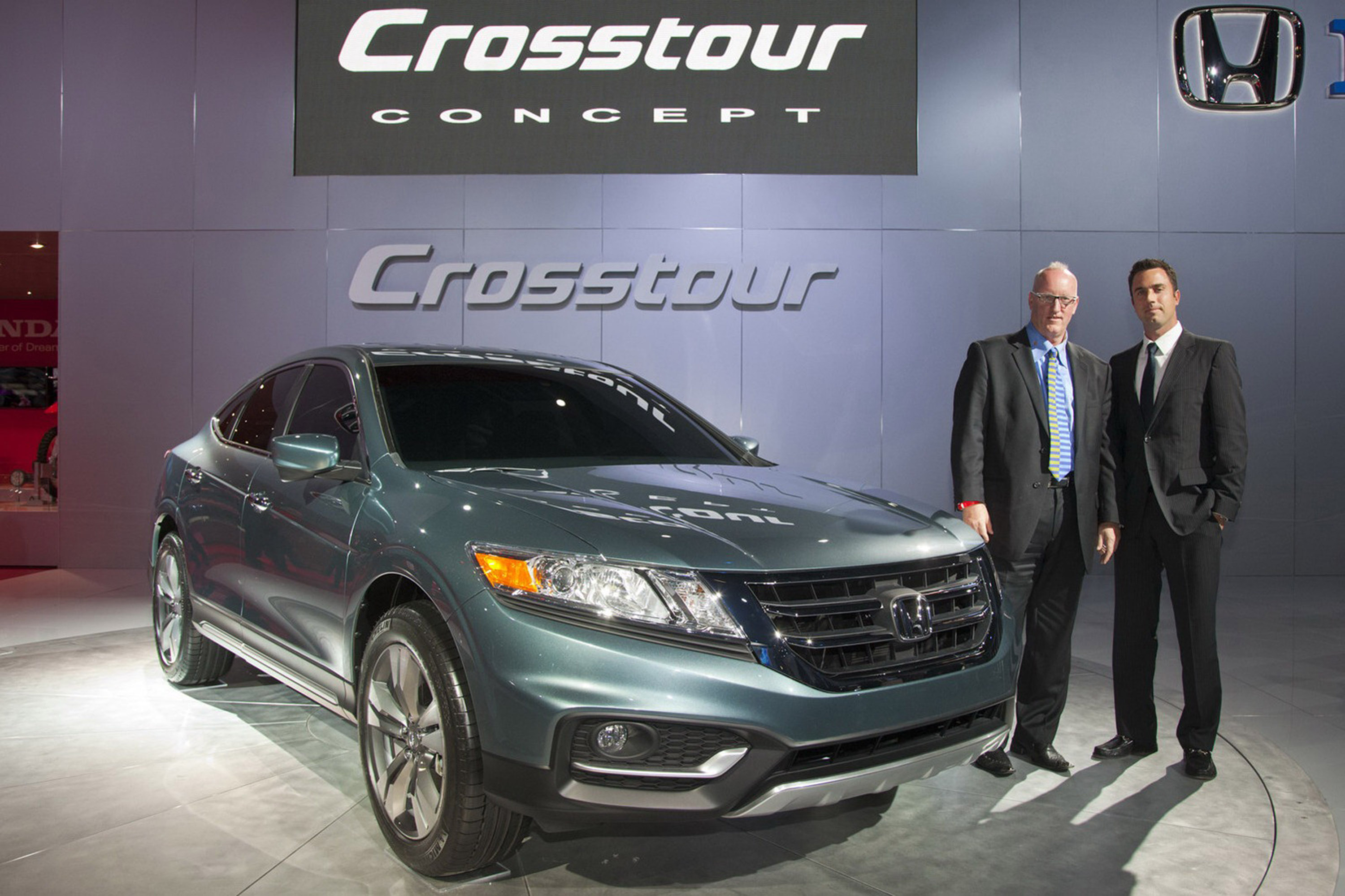 Honda Crosstour Concept photo #15