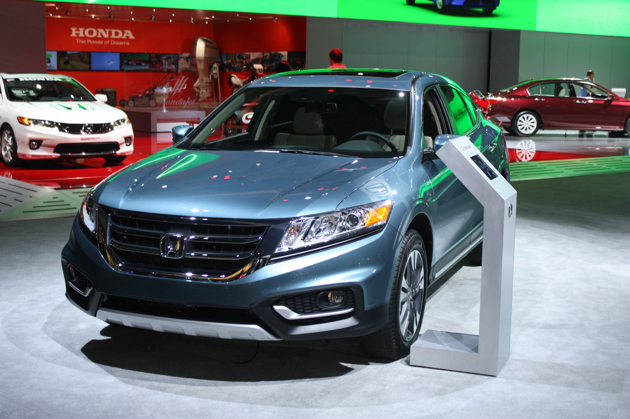 Honda Crosstour photo #3