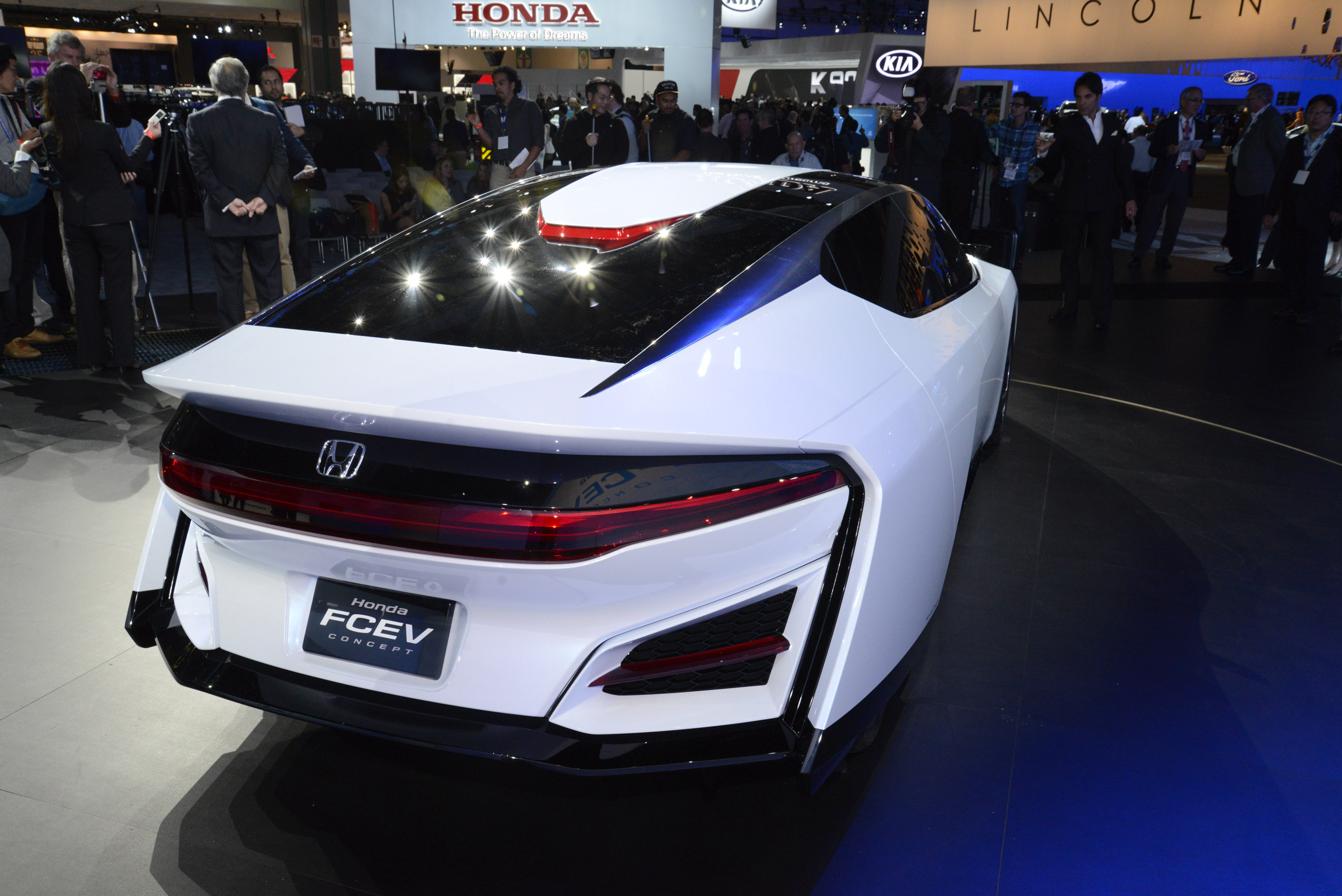 Honda FCEV Concept photo #10