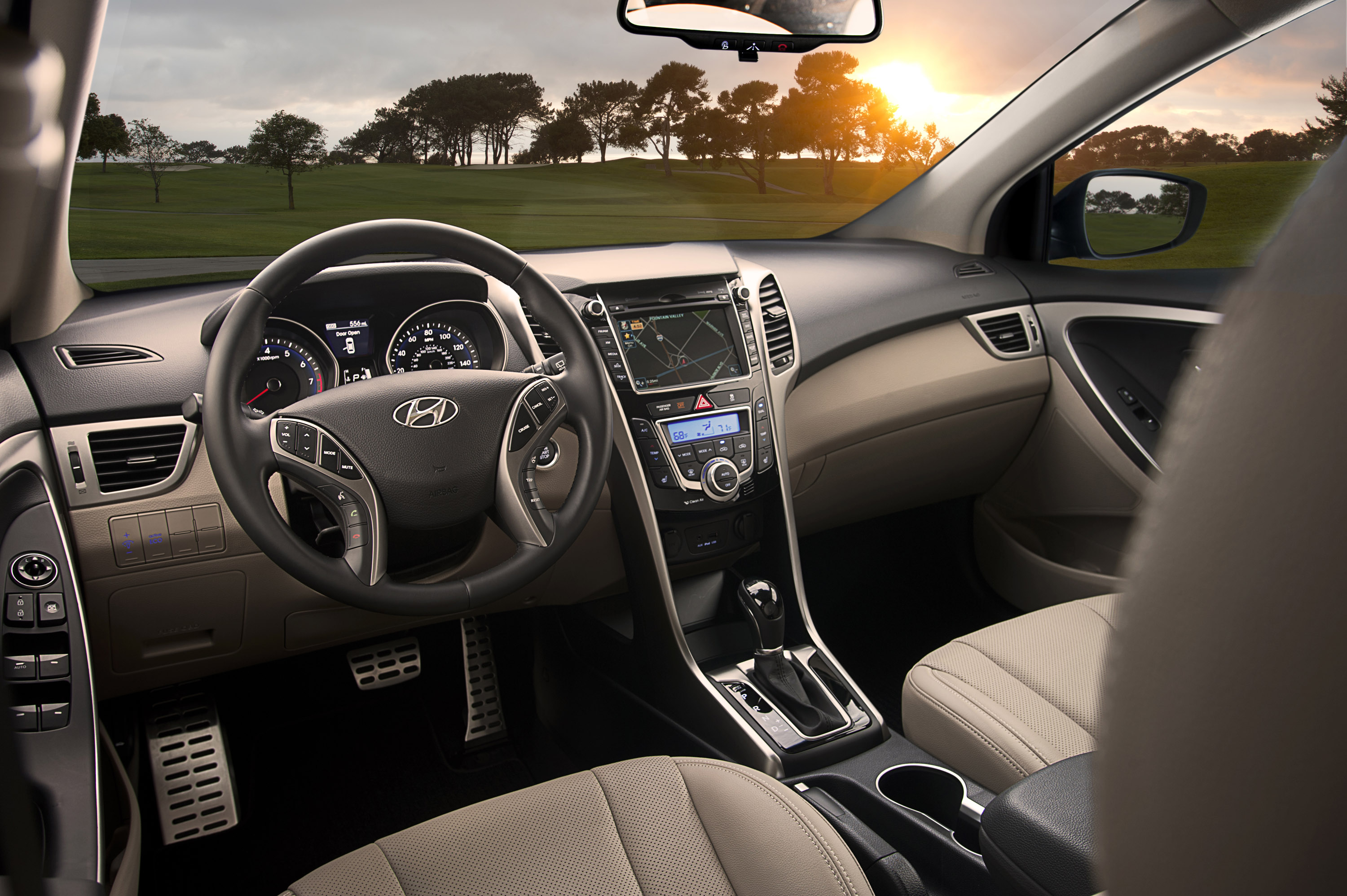 Hyundai Elantra GT photo #15