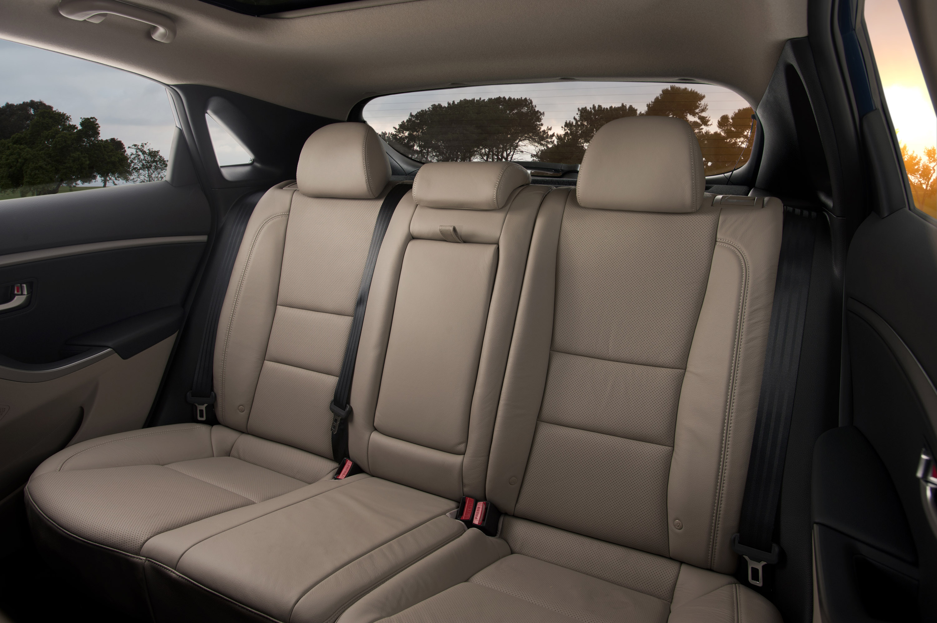 Hyundai Elantra GT photo #16