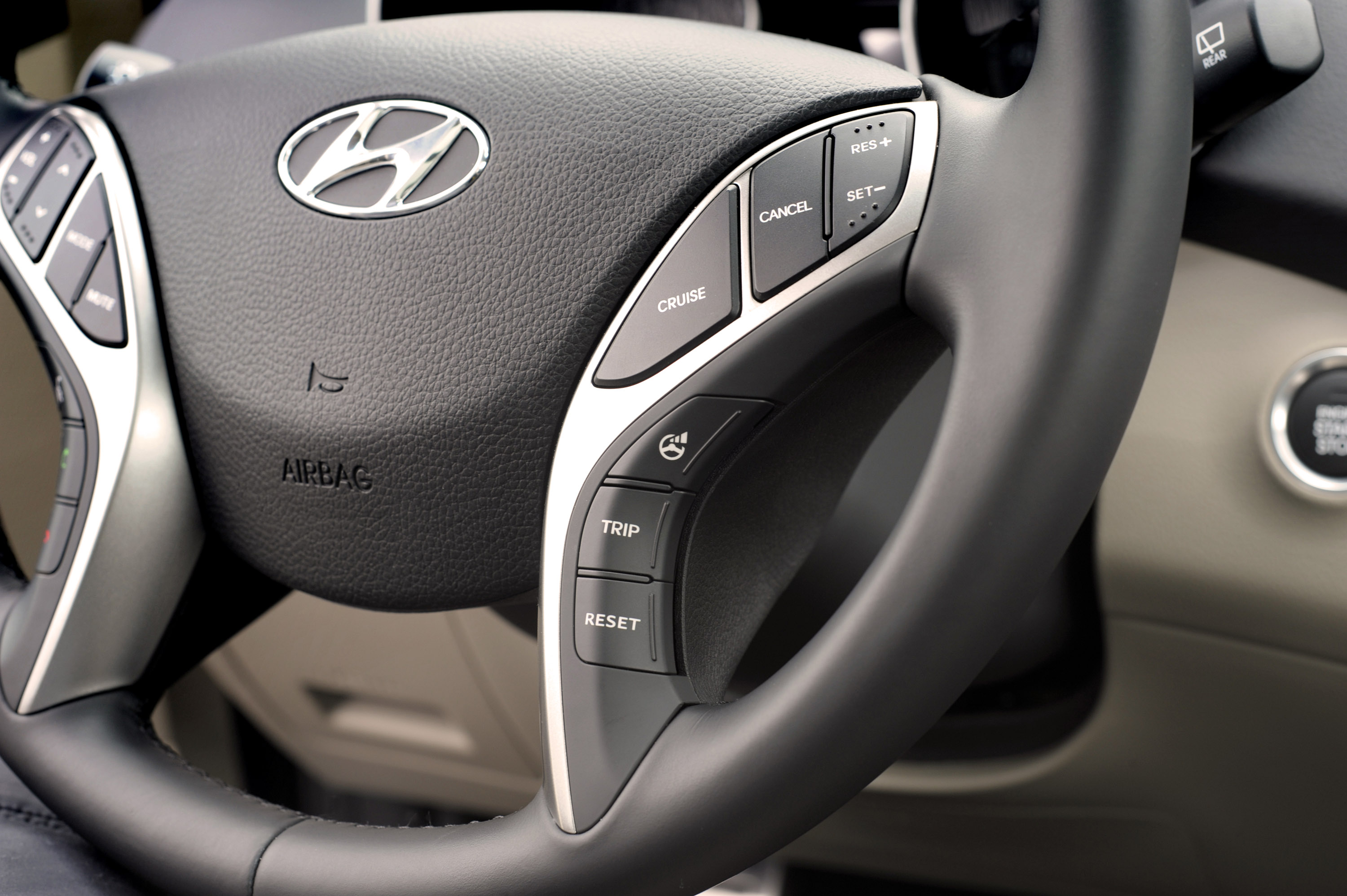 Hyundai Elantra GT photo #17
