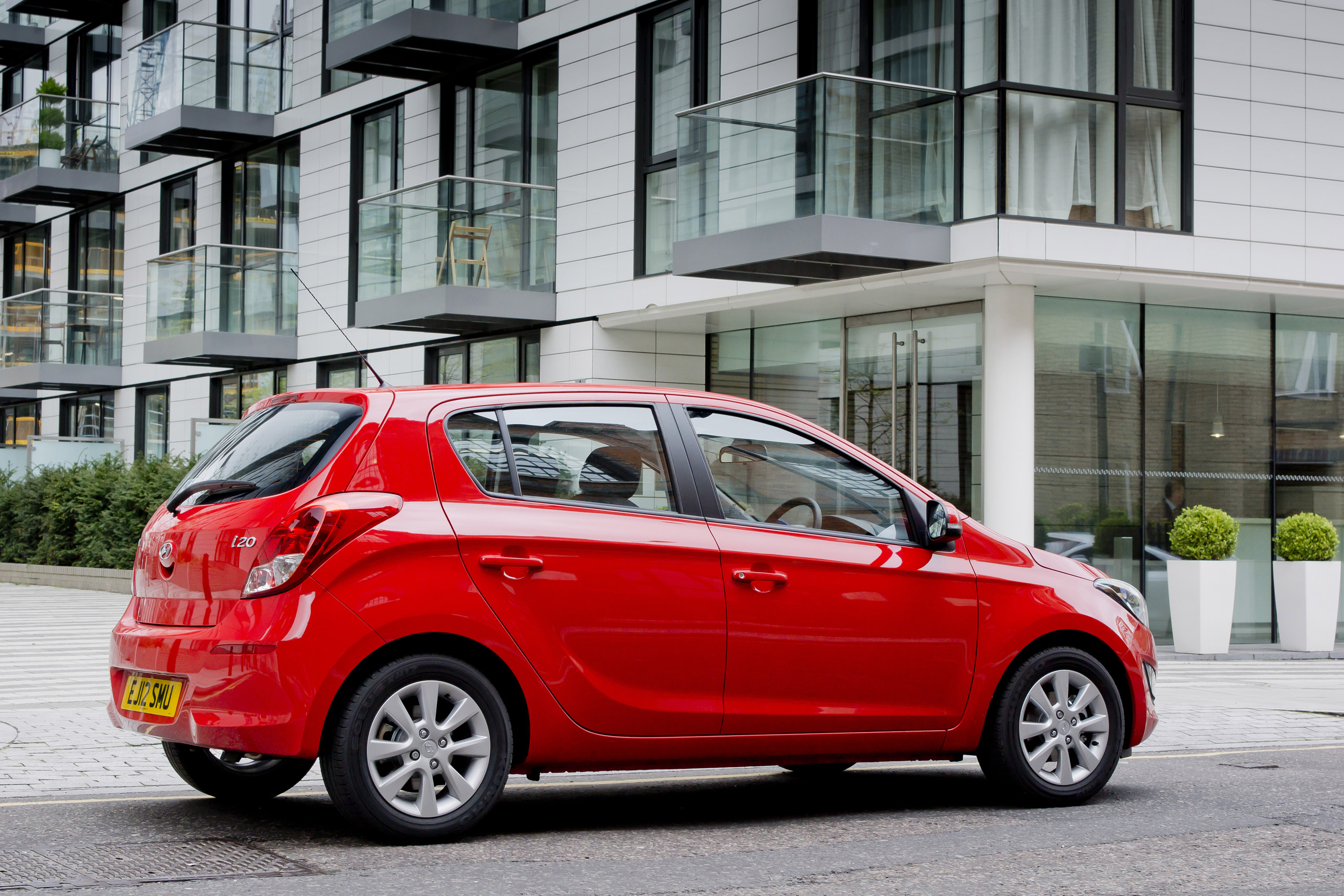 Hyundai i20 photo #29