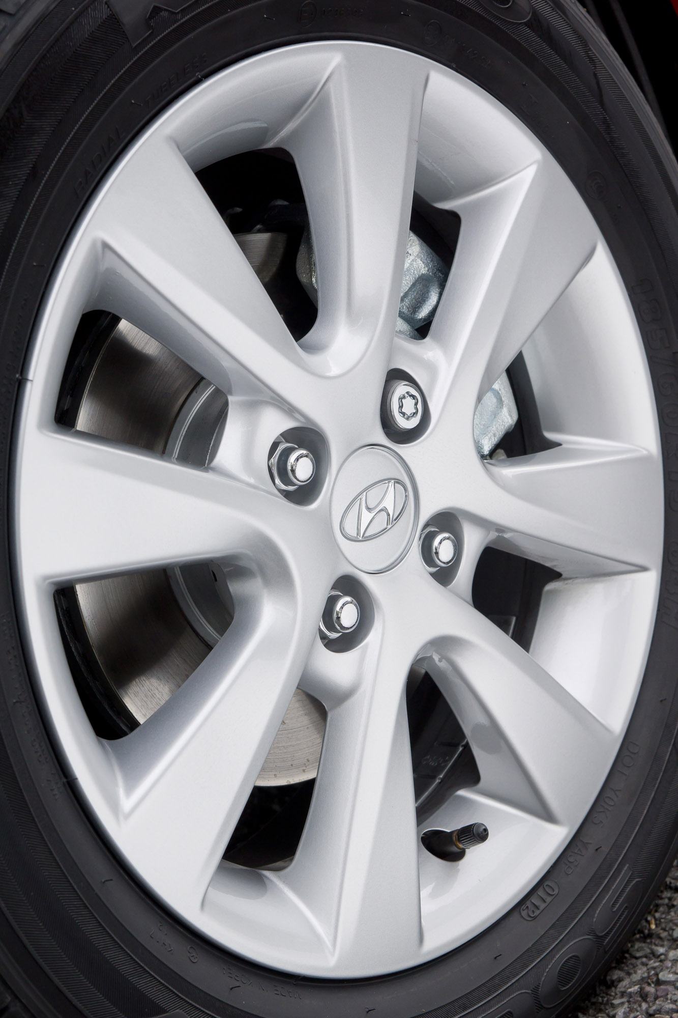 Hyundai i20 photo #40