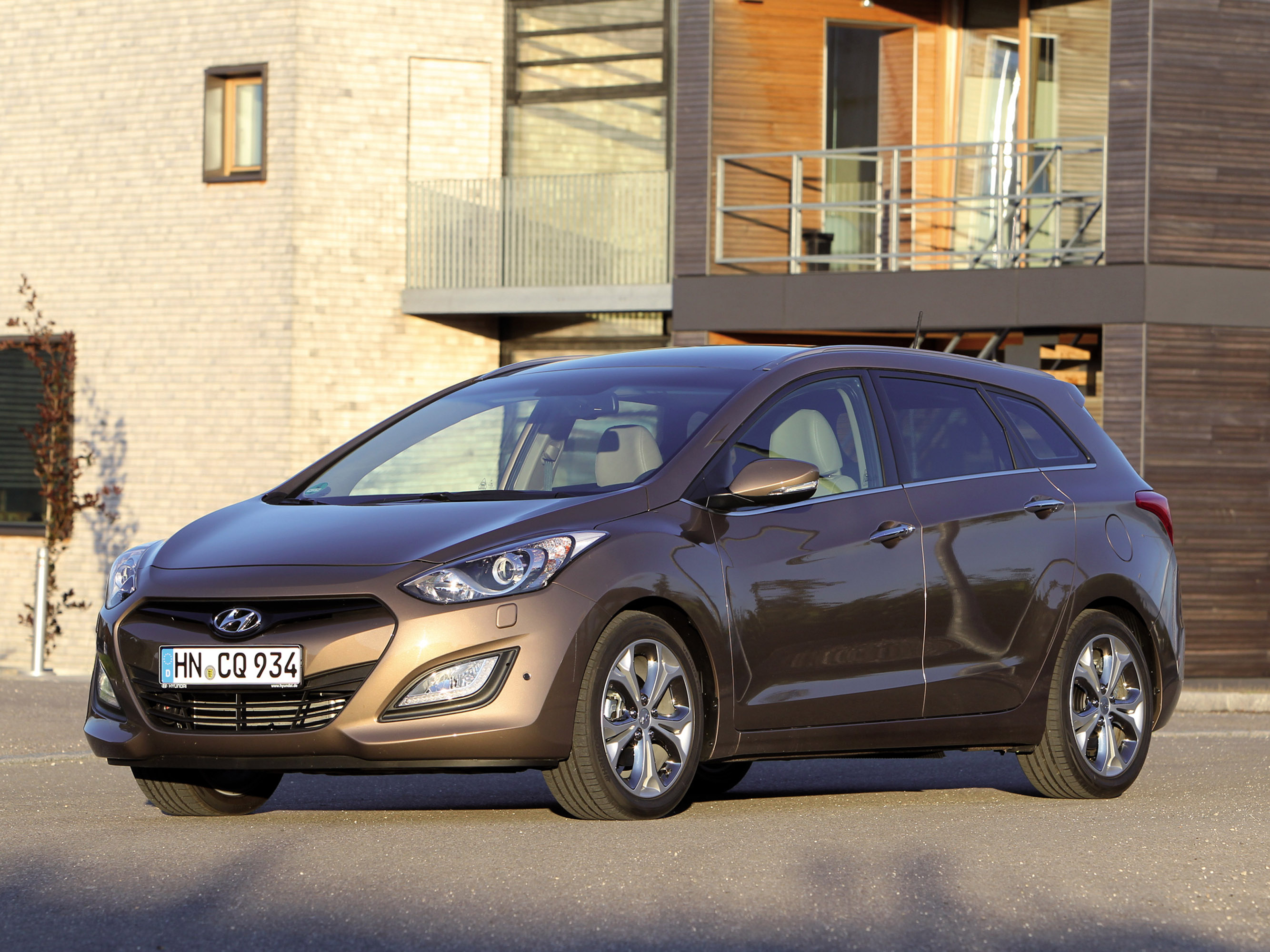 2013 Hyundai i30 Wagon HD Pictures