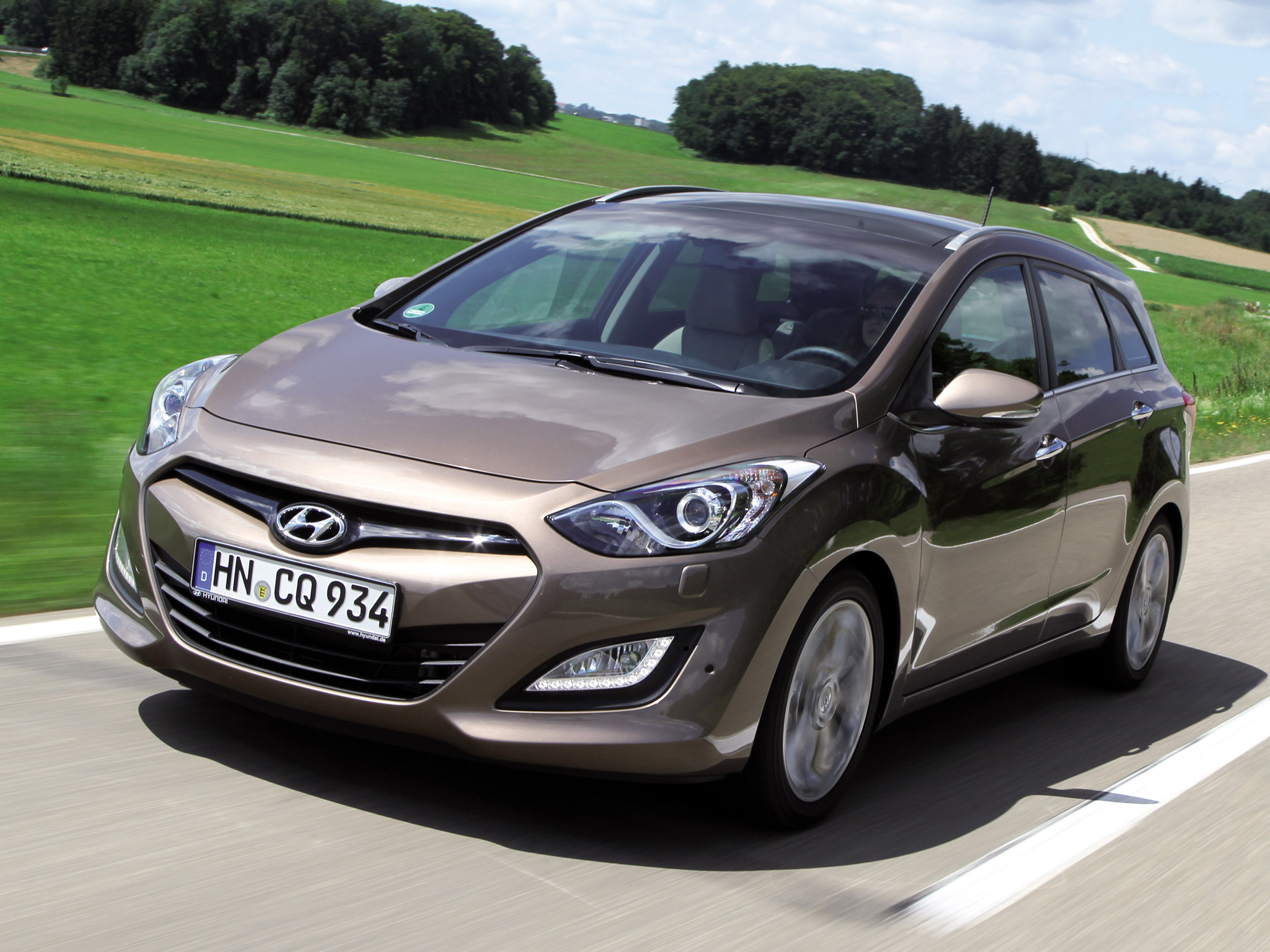 2013 Hyundai i30 Wagon HD Pictures