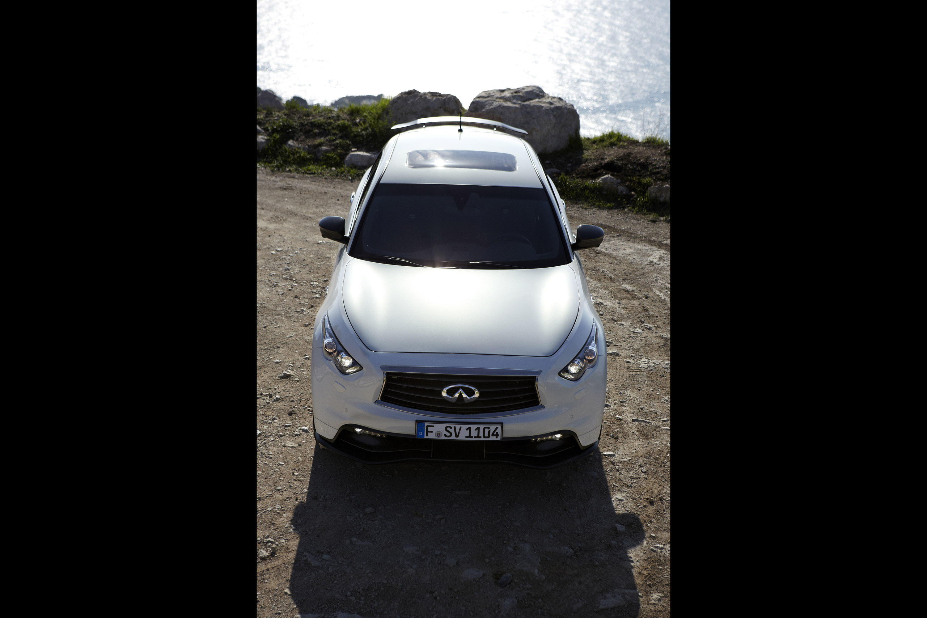 Infiniti FX Vettel Edition photo #15