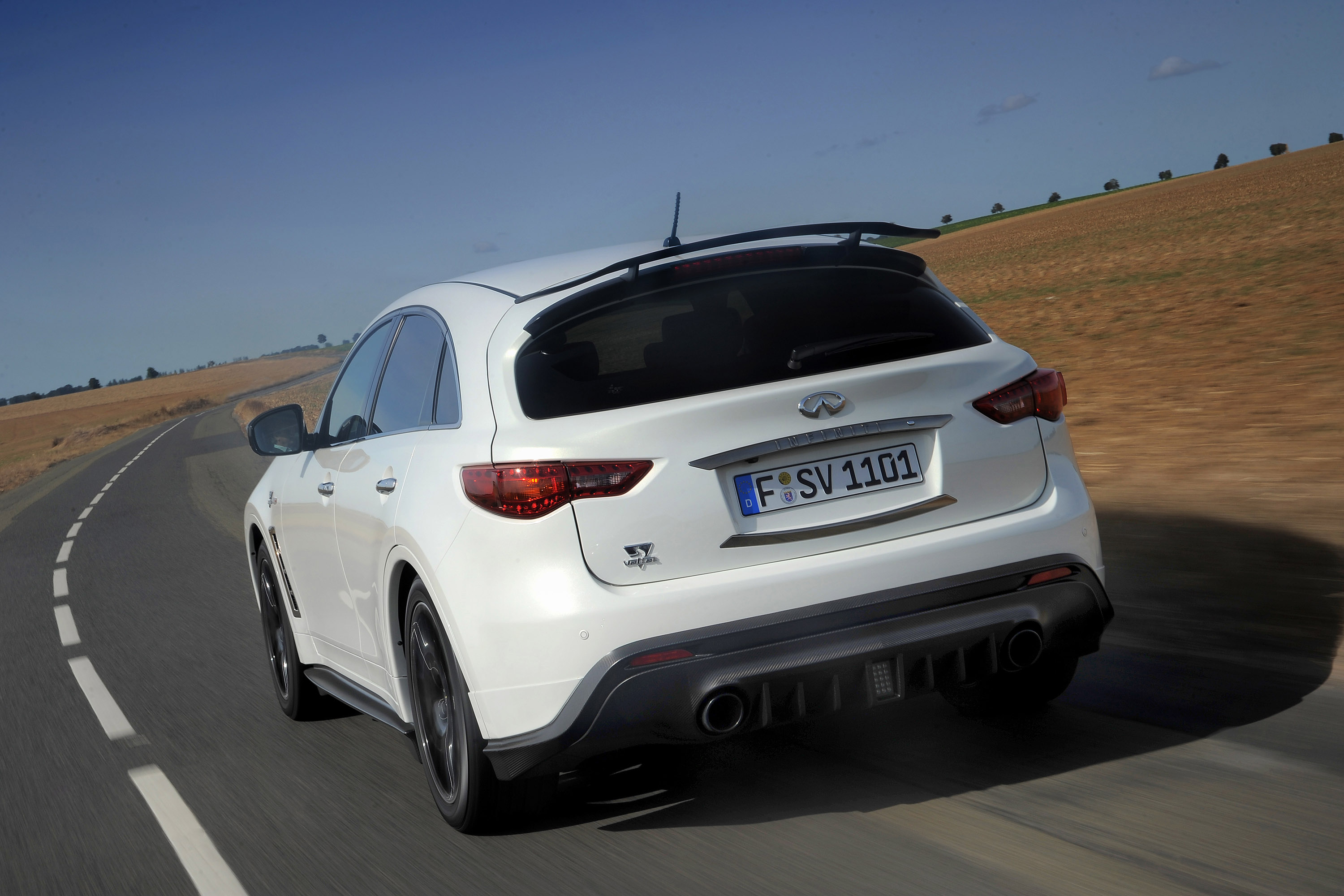 Infiniti FX Vettel Edition photo #25