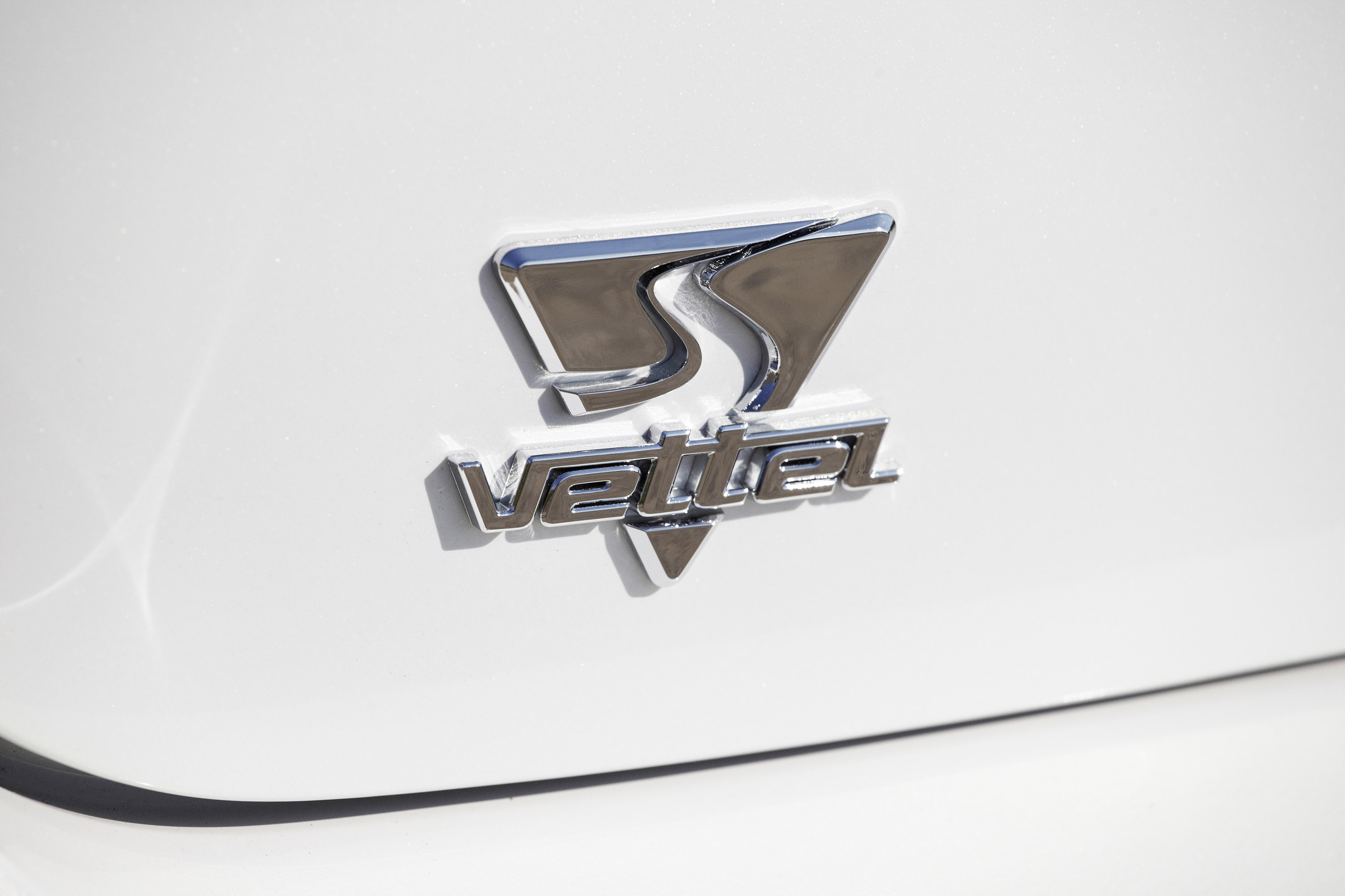 Infiniti FX Vettel Edition photo #40