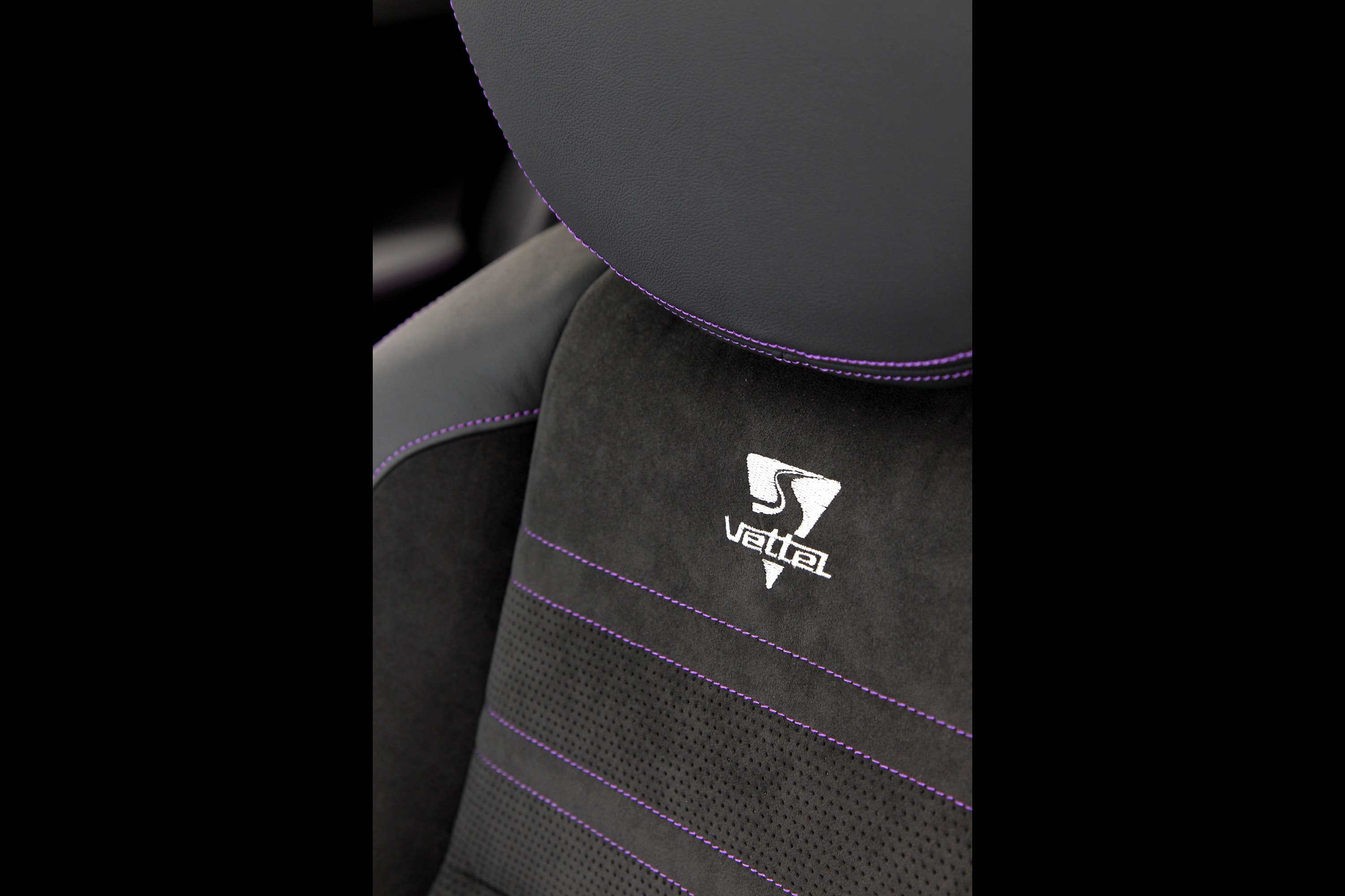 Infiniti FX Vettel Edition photo #47