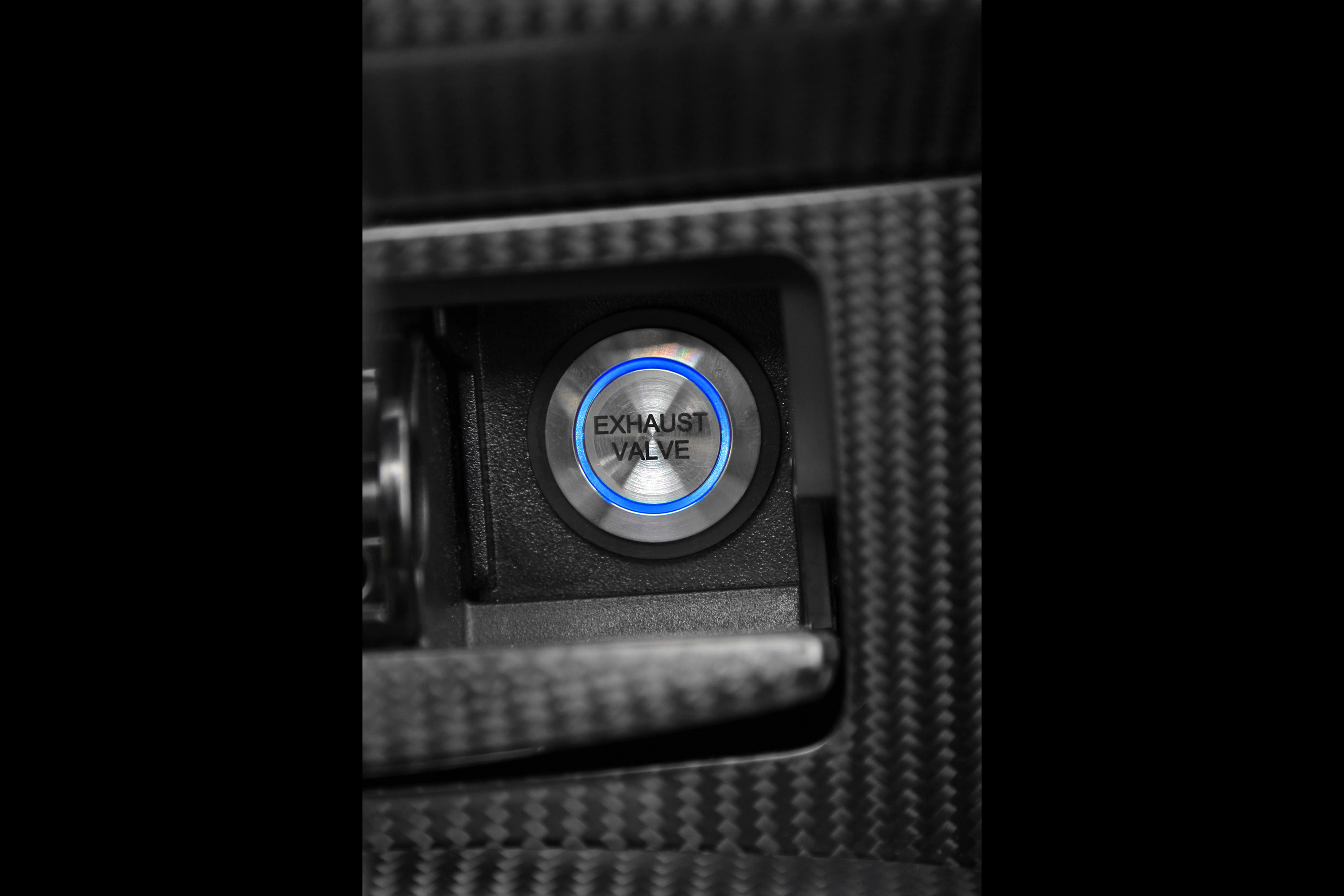 Infiniti FX Vettel Edition photo #51