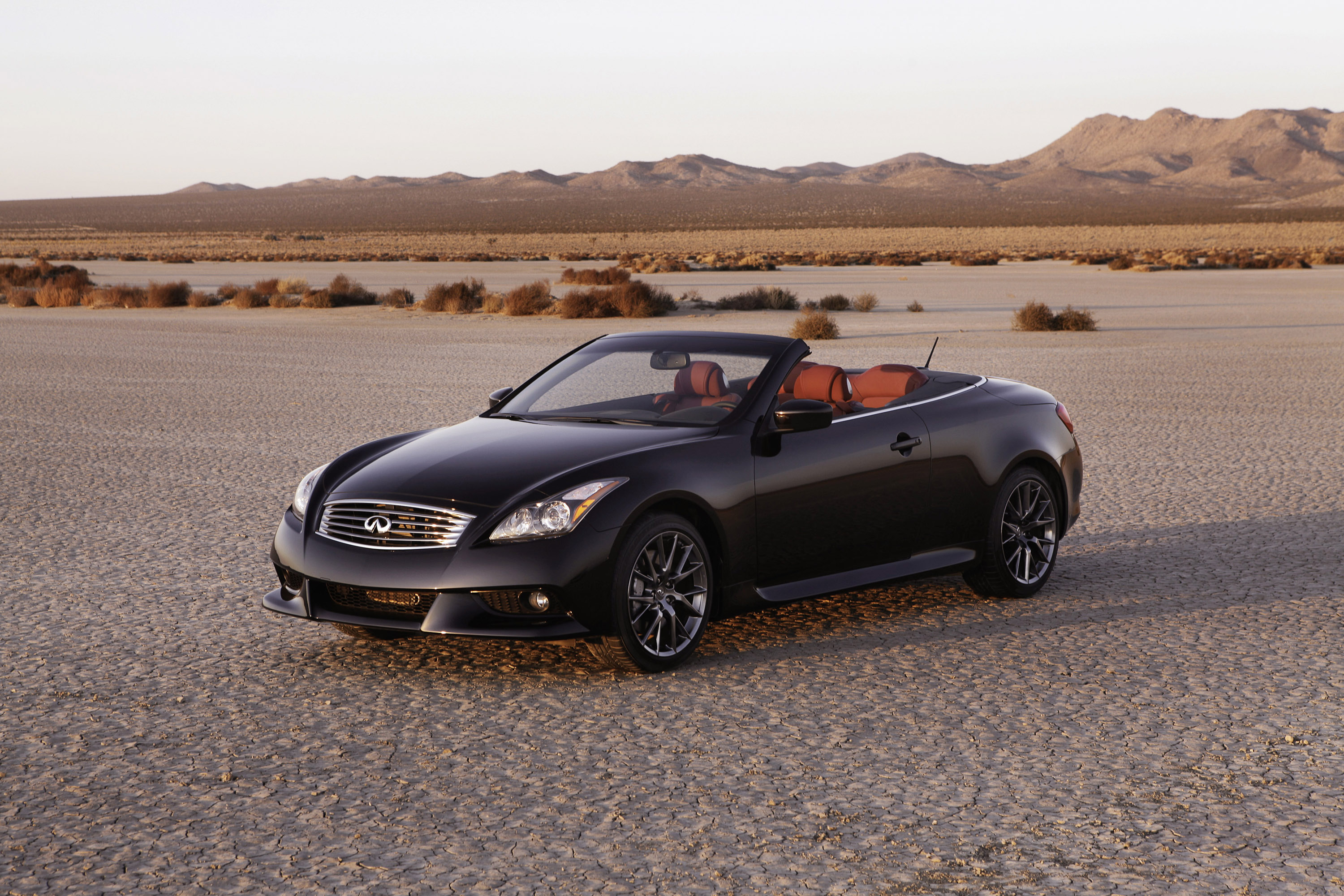 Infiniti IPL G Convertible photo #7