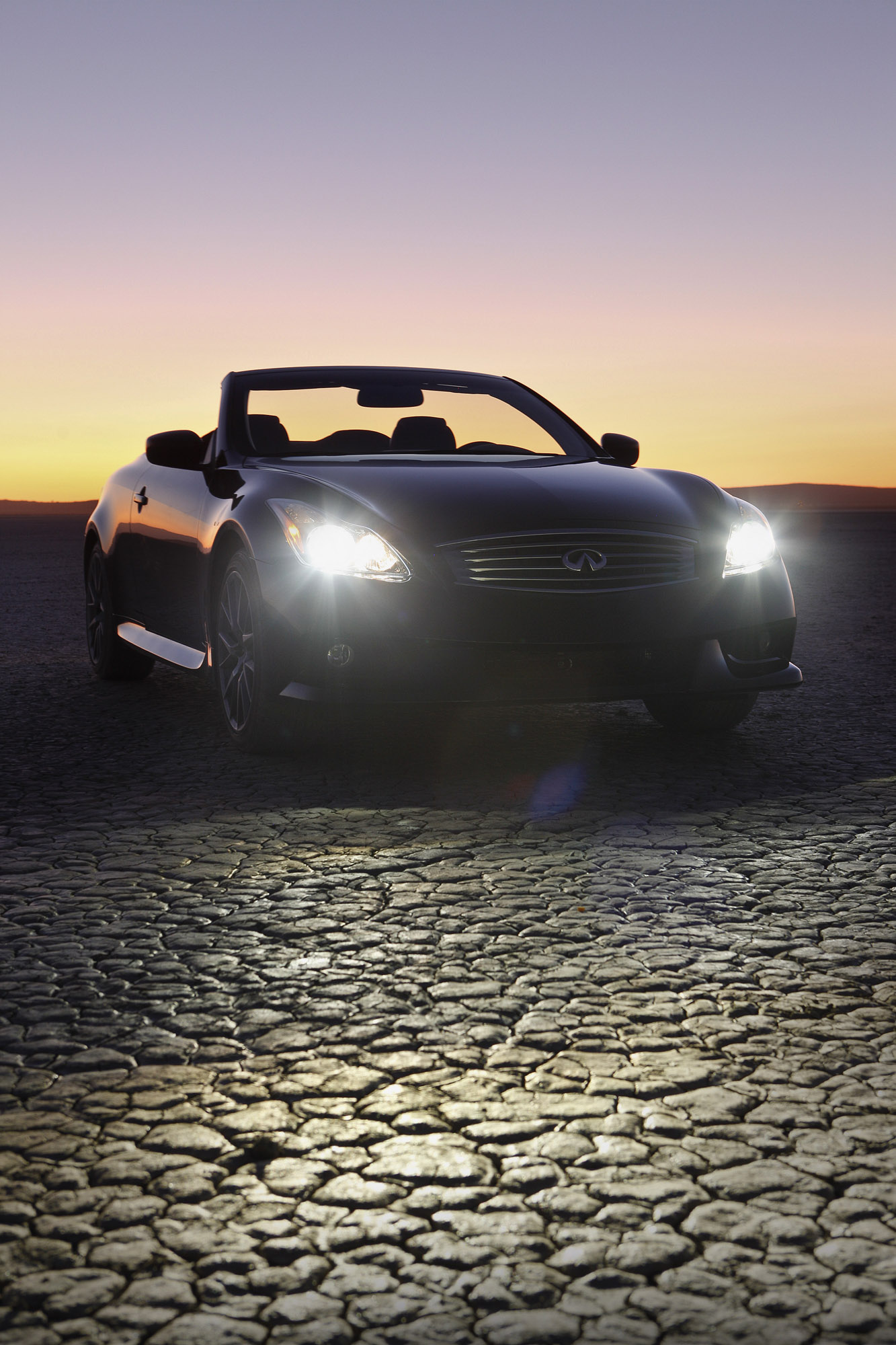 Infiniti IPL G Convertible photo #10