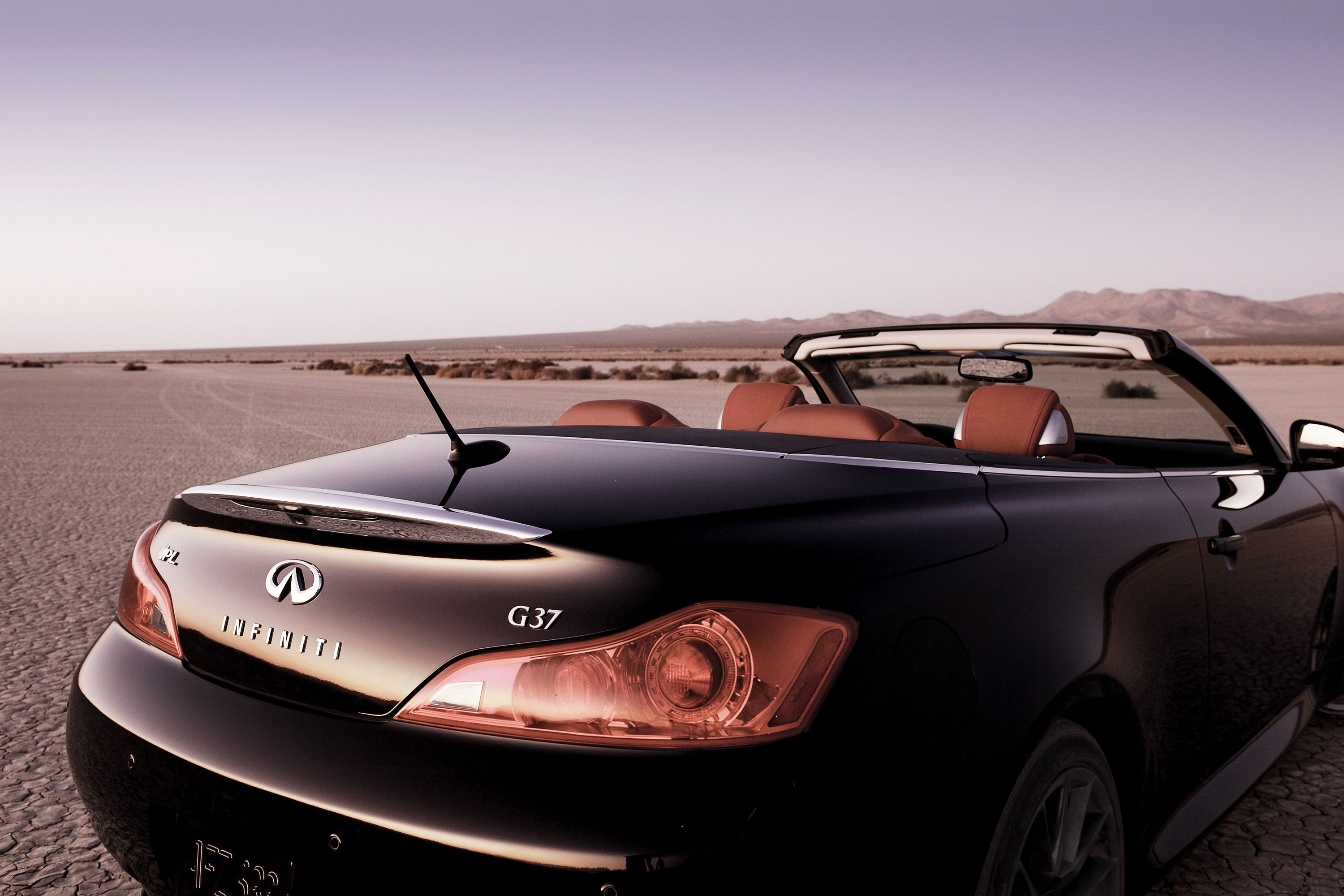 Infiniti IPL G Convertible photo #21