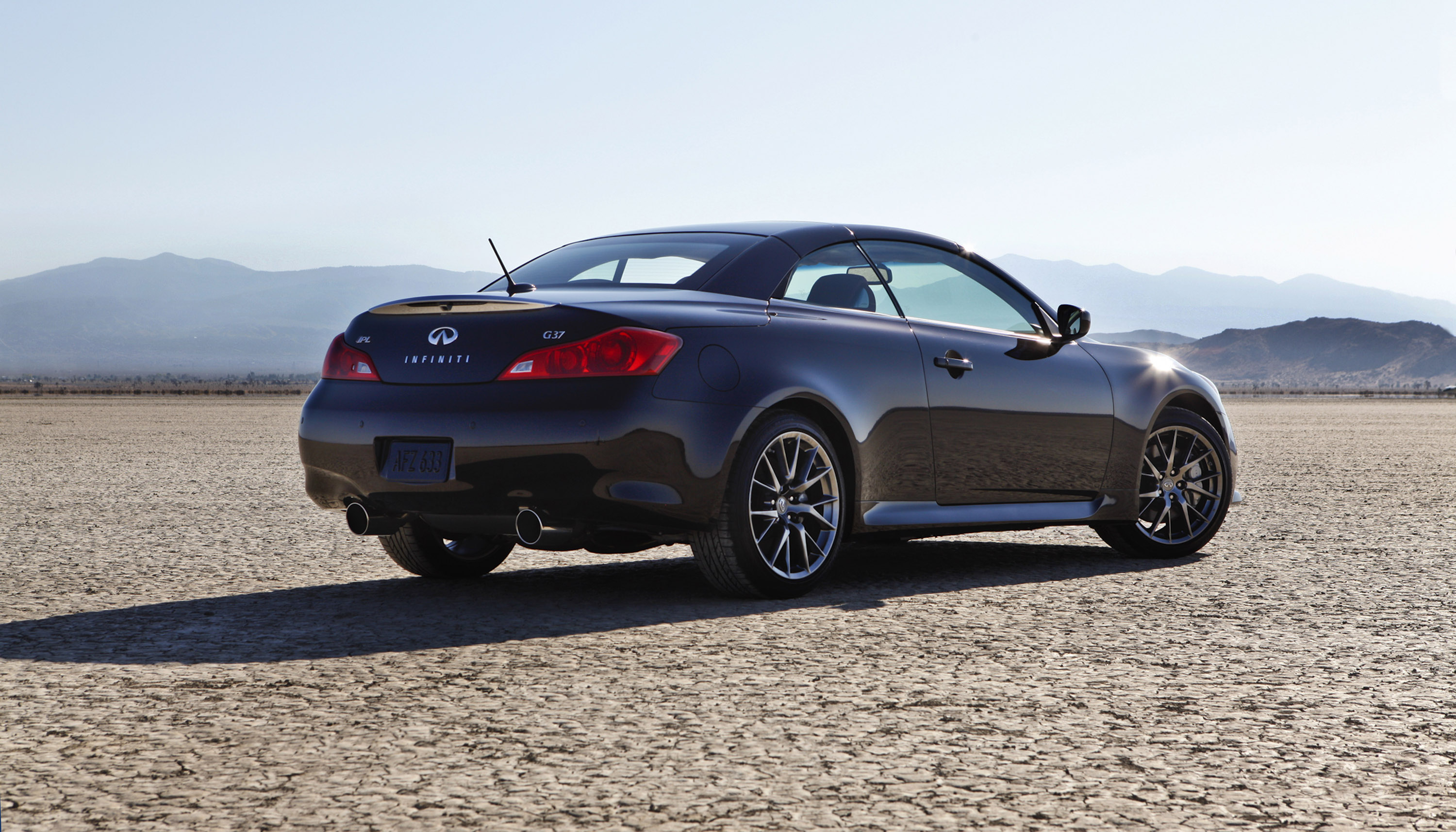Infiniti IPL G Convertible photo #22