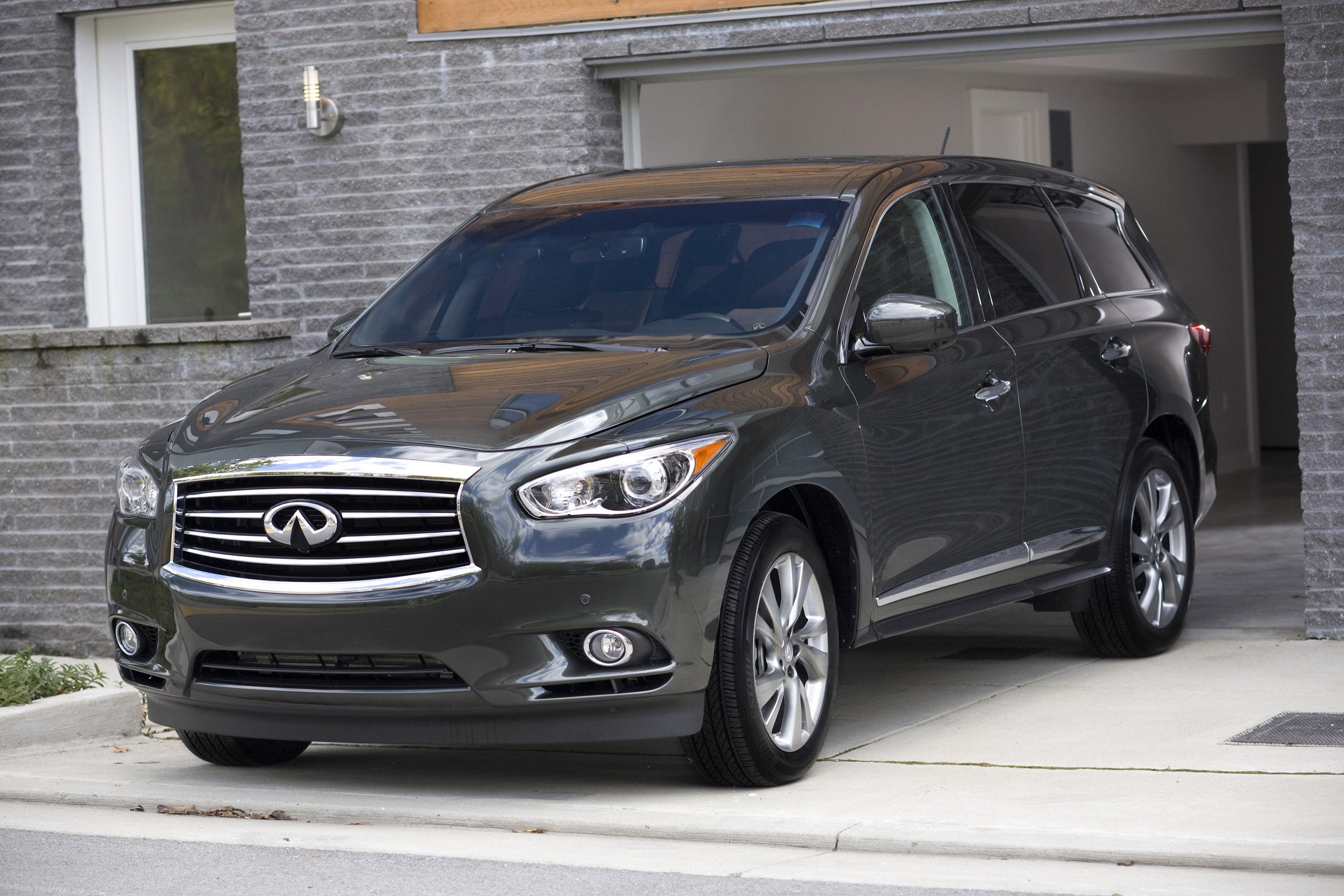 Infiniti JX photo #7