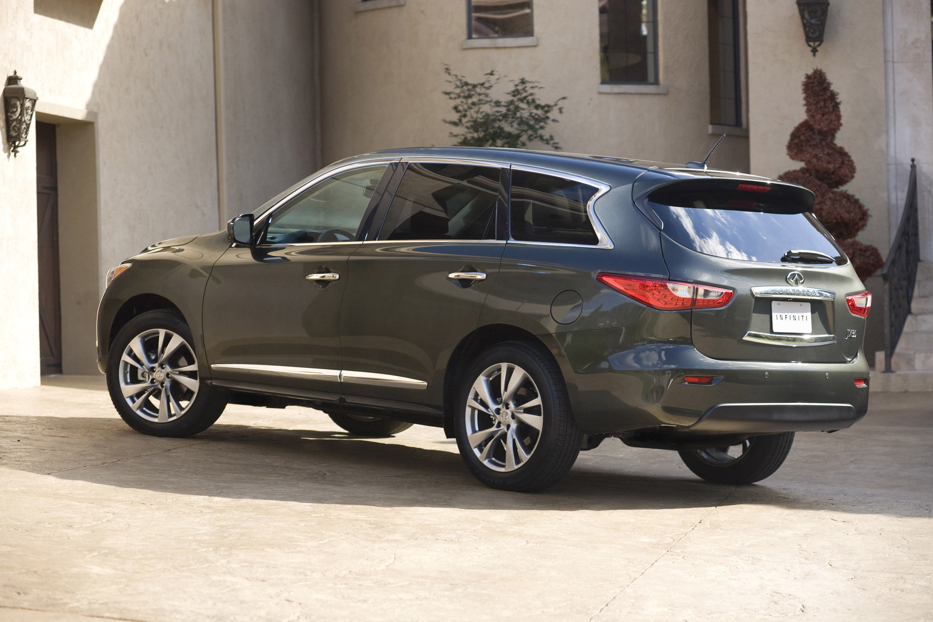 Infiniti JX photo #20