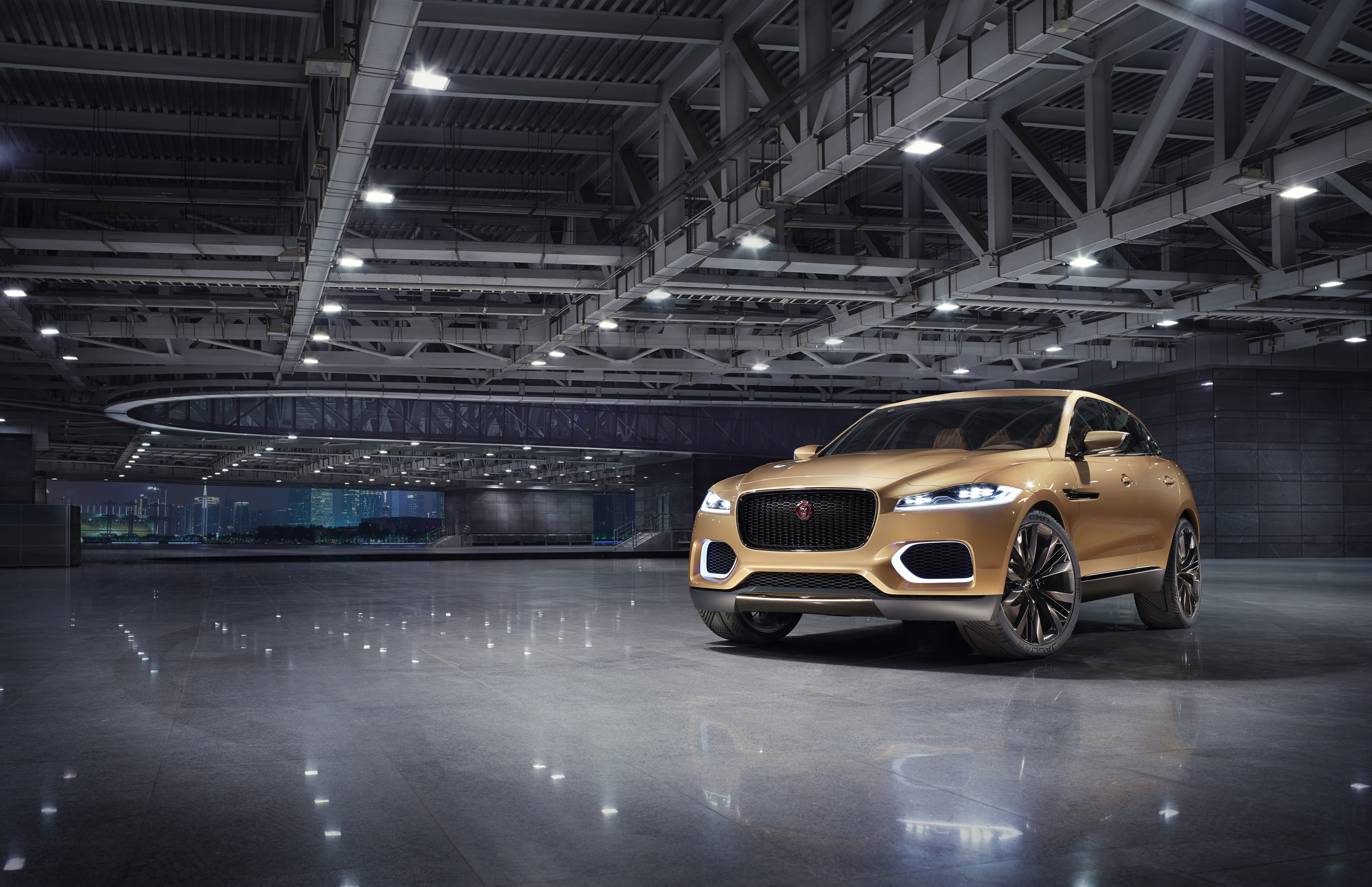 Jaguar C-X17 5-Seater Concept photo #3