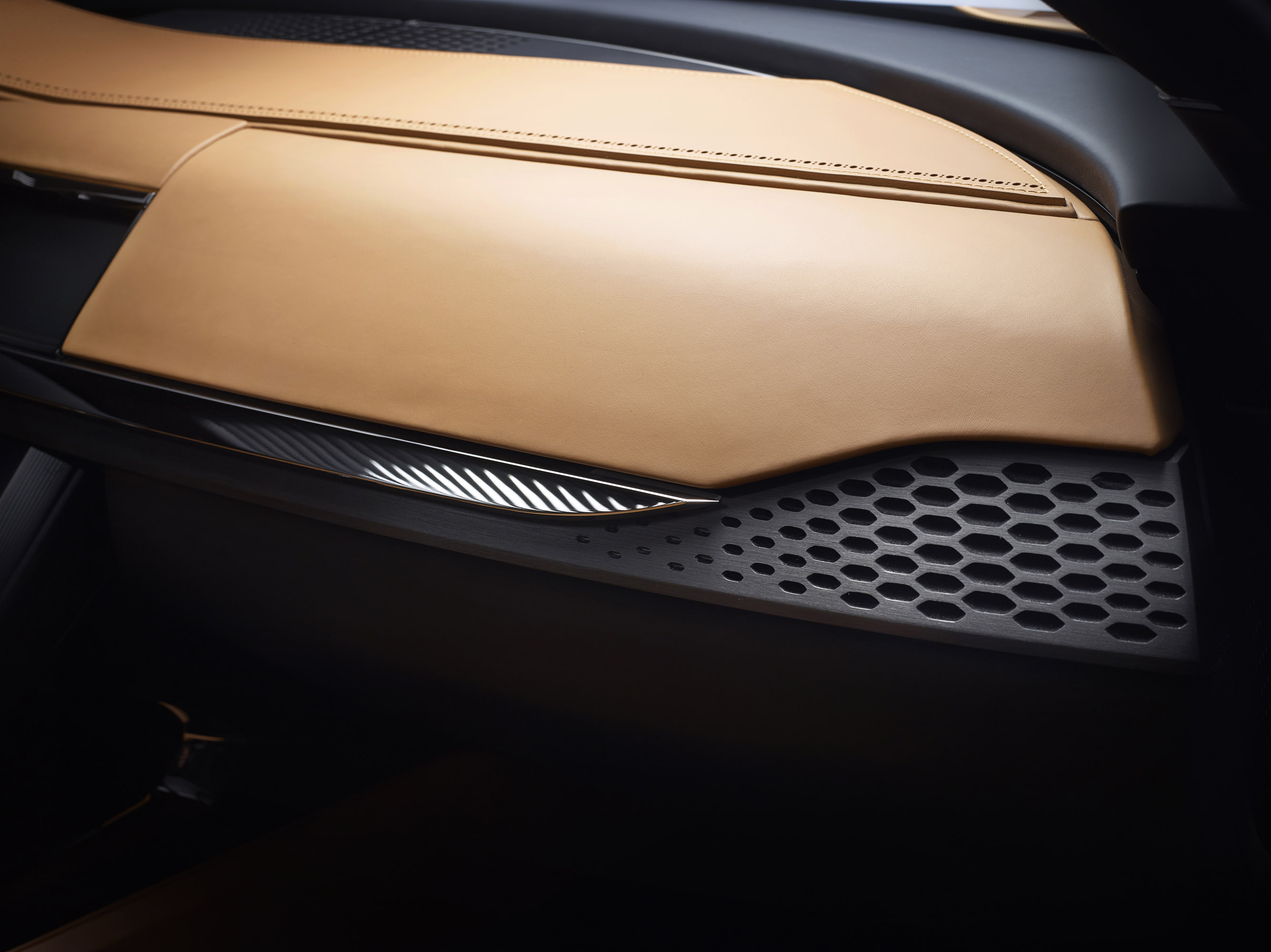 Jaguar C-X17 5-Seater Concept photo #19