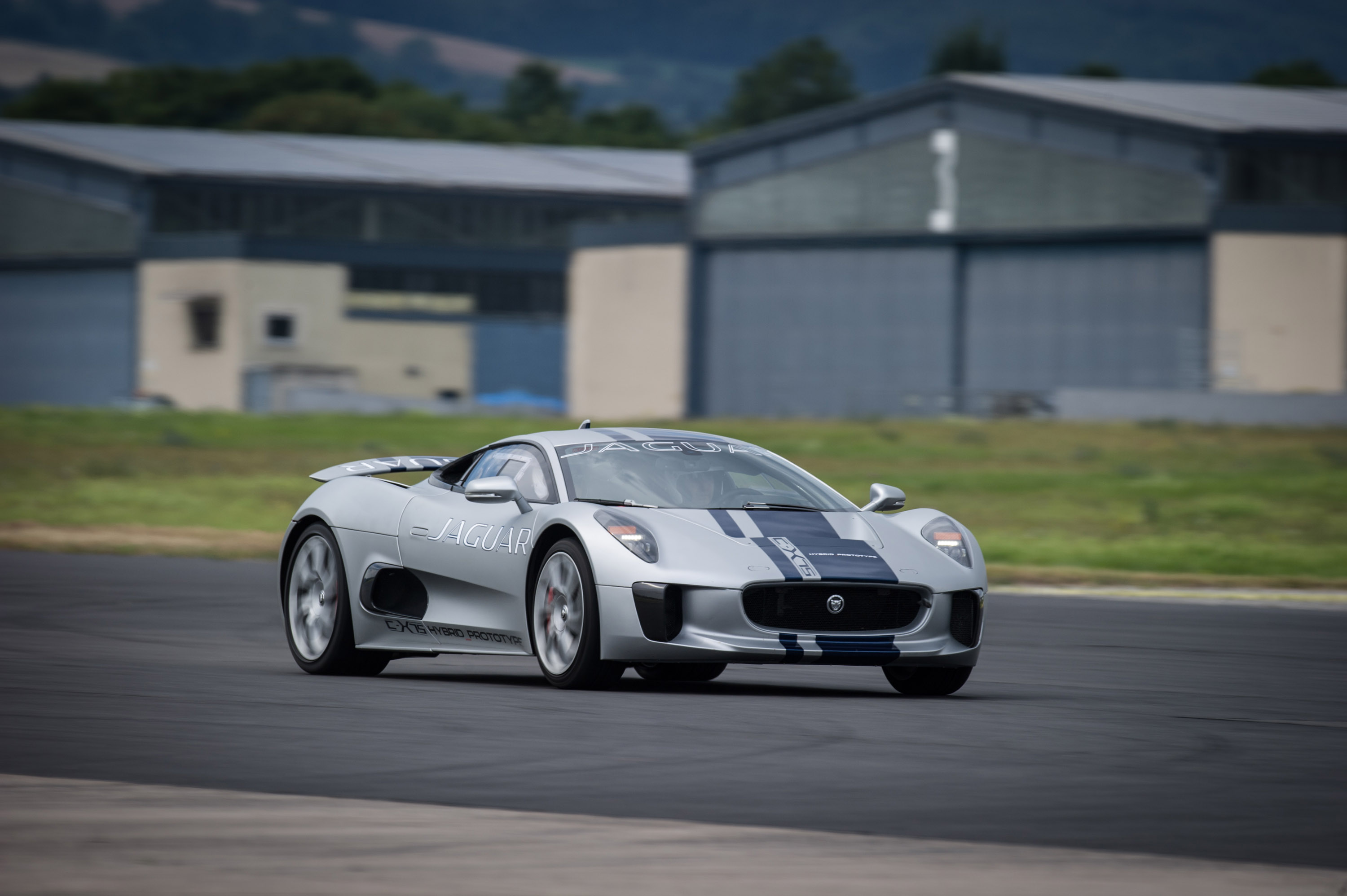 Jaguar C-X75 Concept photo #4